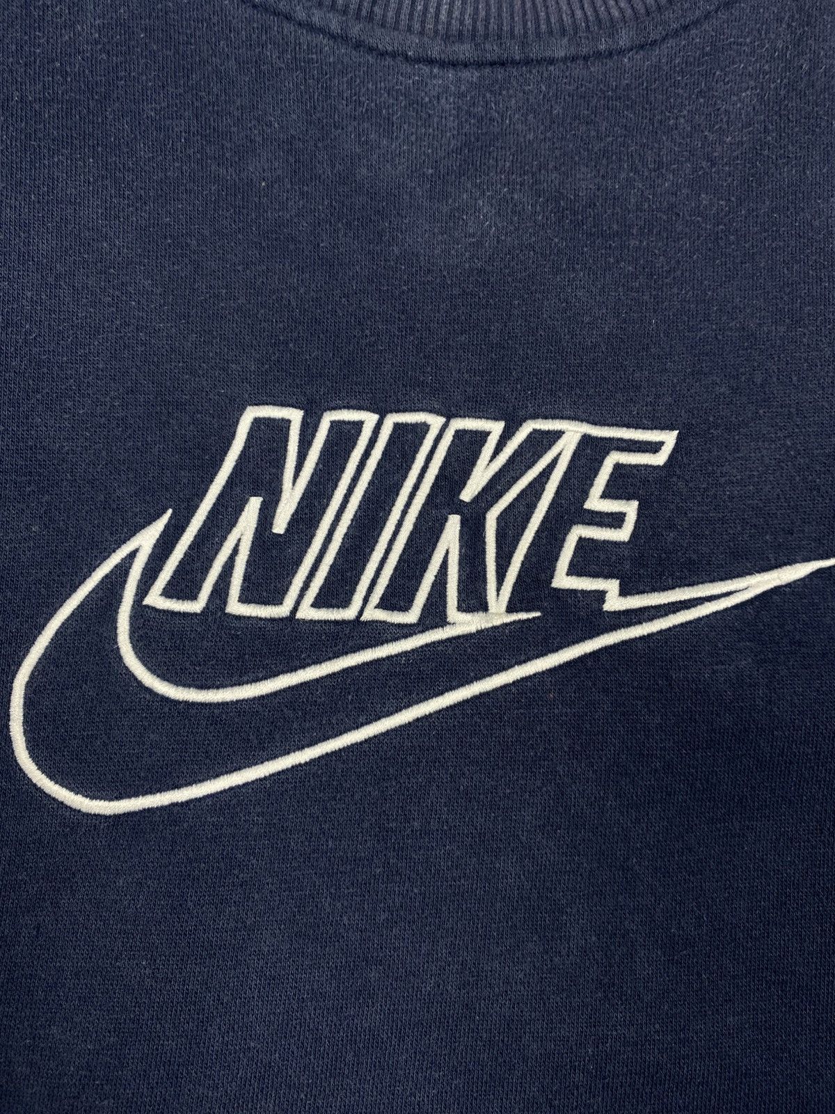 Nike Vintage Nike Swoosh Embroidered Logo Crewneck Sweatshirt Size US S / EU 44-46 / 1 - 6 Thumbnail