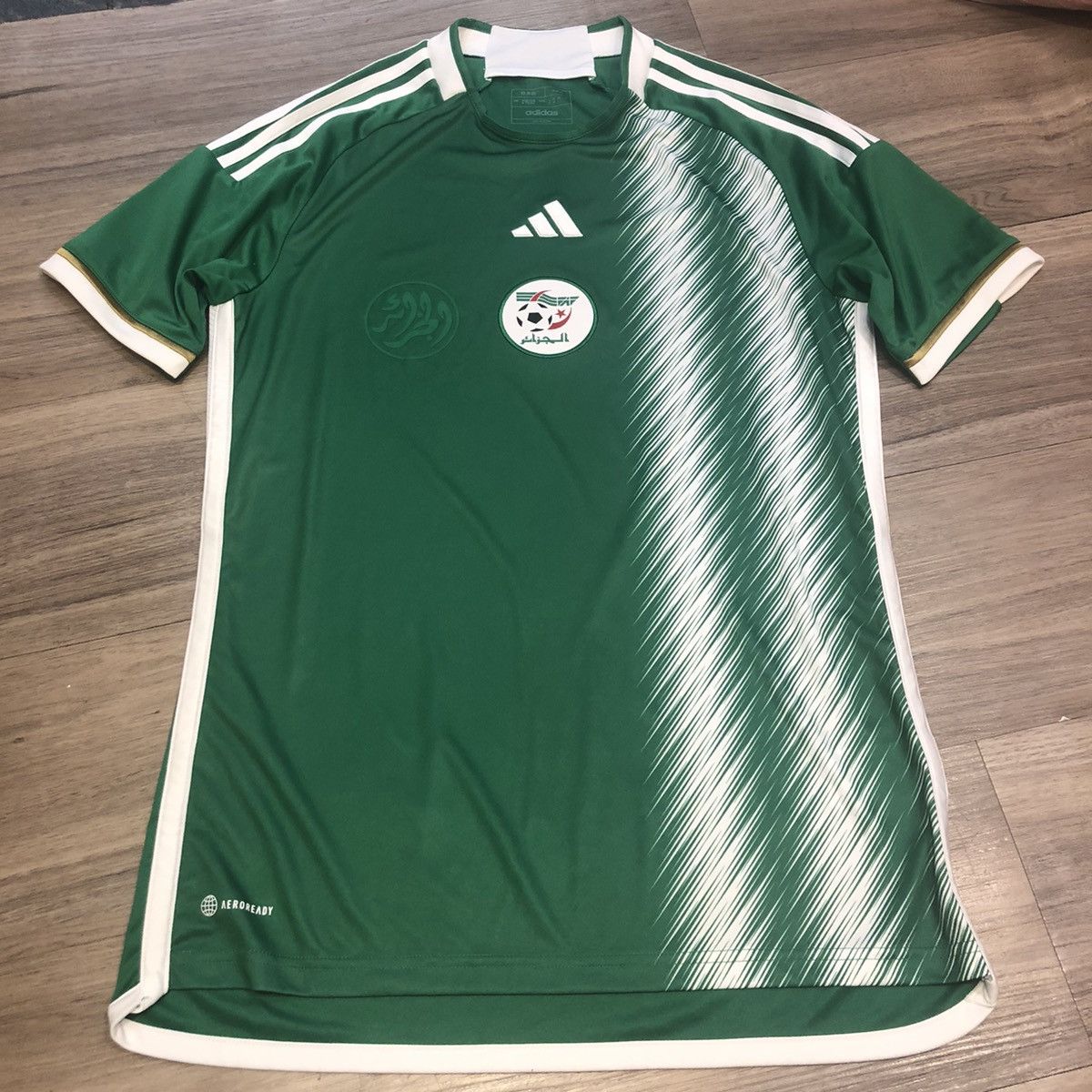 Algeria 22/23 away shirt