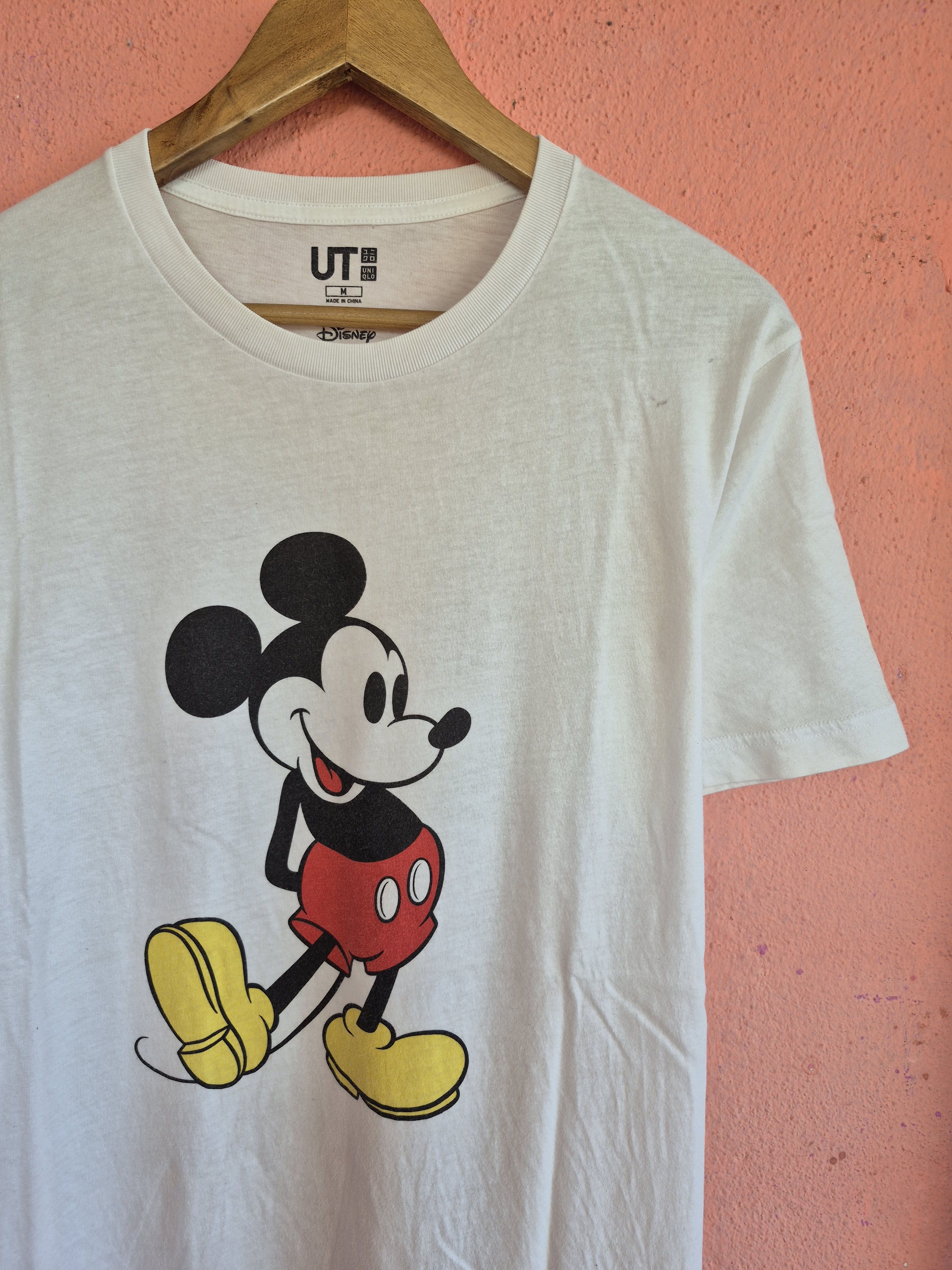 Mickey Mouse 🔥 Uniqlo Mickey Mouse Disney Cartoon Tee Size US M / EU 48-50 / 2 - 2 Thumbnail