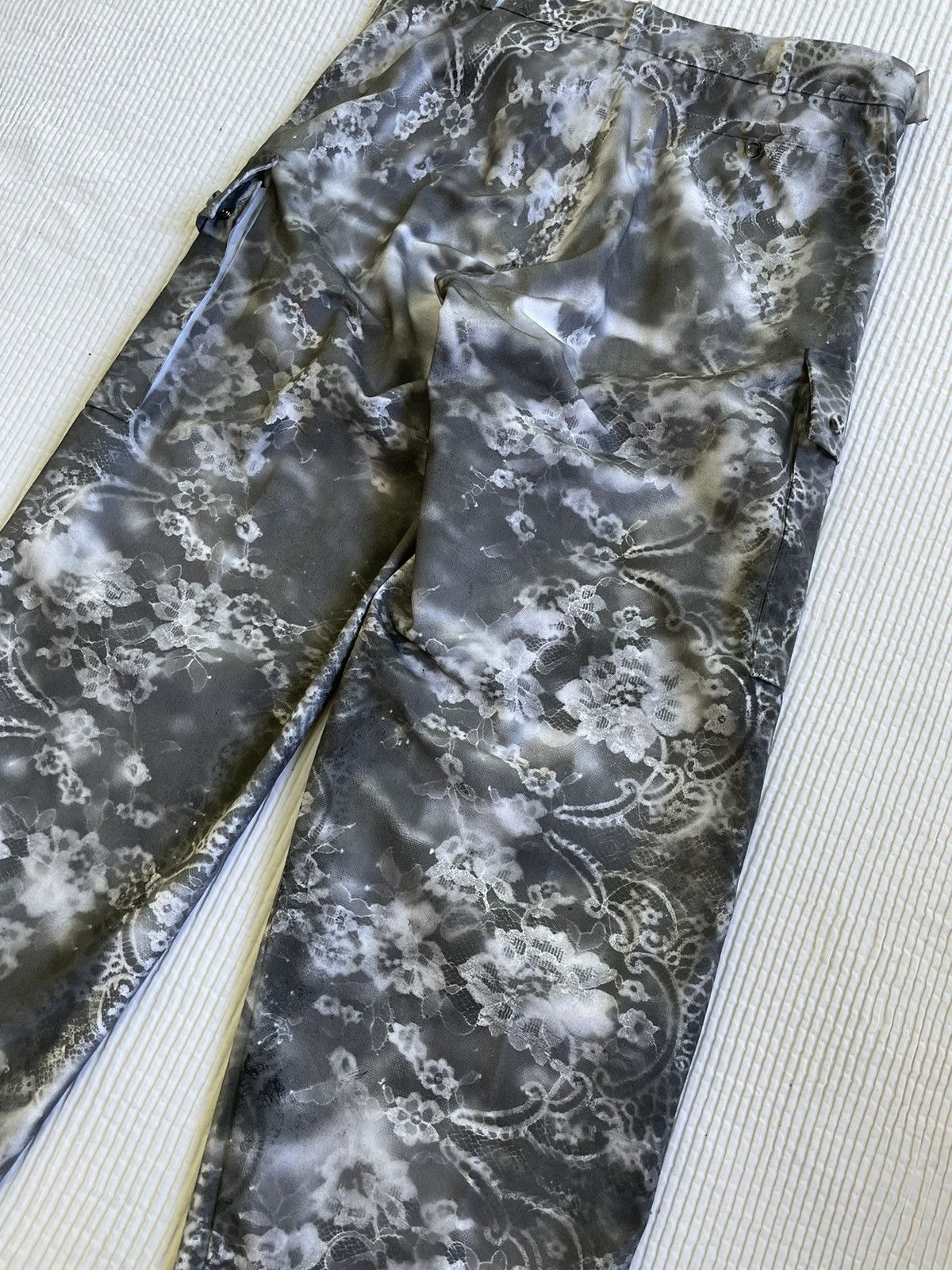 Handmade SEXIEST CARGOS EVER Size 30" / US 8 / IT 44 - 18 Thumbnail