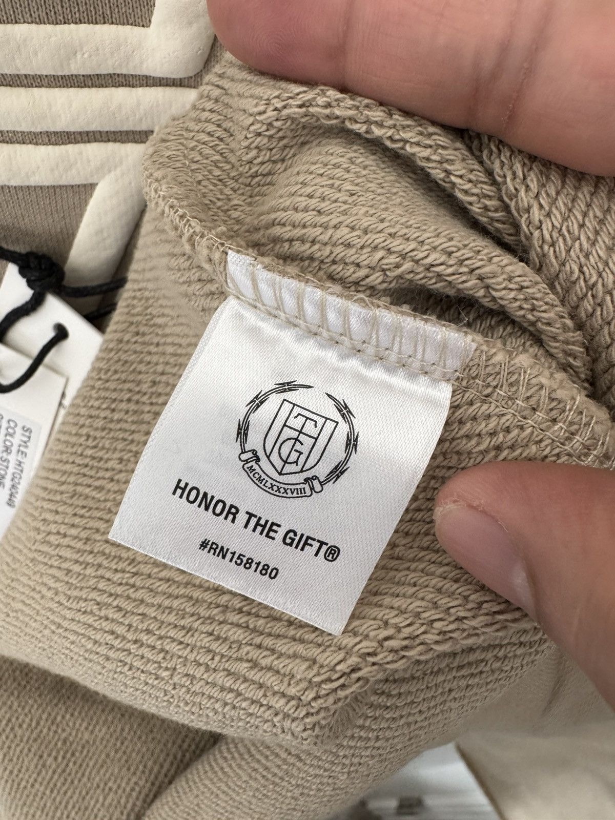 Honor the Gift Honor The Gift Terry Crew Neck Stone Size US L / EU 52-54 / 3 - 5 Thumbnail