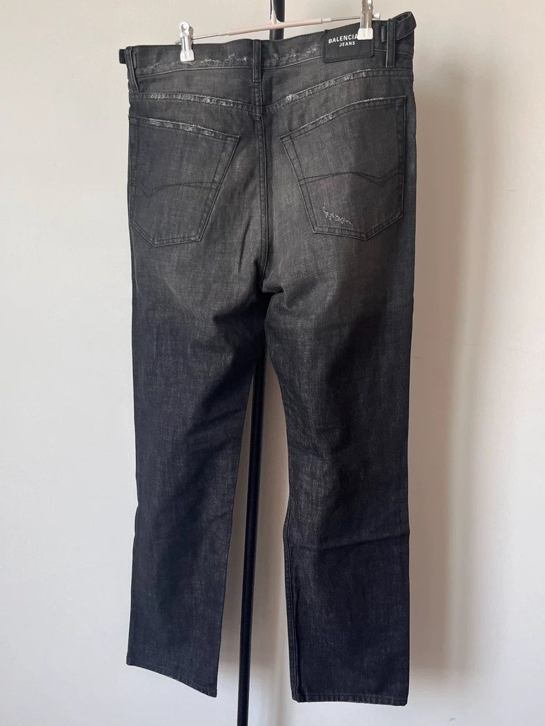 Balenciaga Balenciaga size S Red Carpet Show Tear Effect Old Fit Jeans Size US 27 - 2 Thumbnail