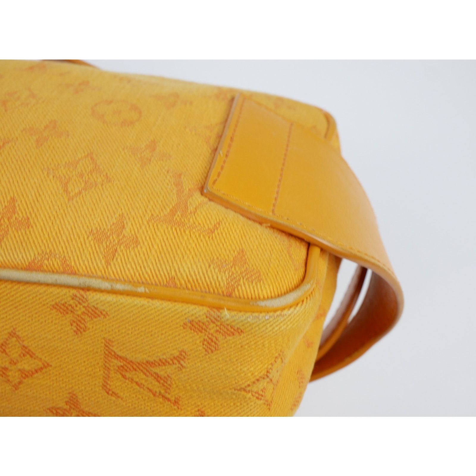 Louis Vuitton Louis Vuitton Monogram Outdoor Bum Bag Orange Size ONE SIZE - 11 Thumbnail