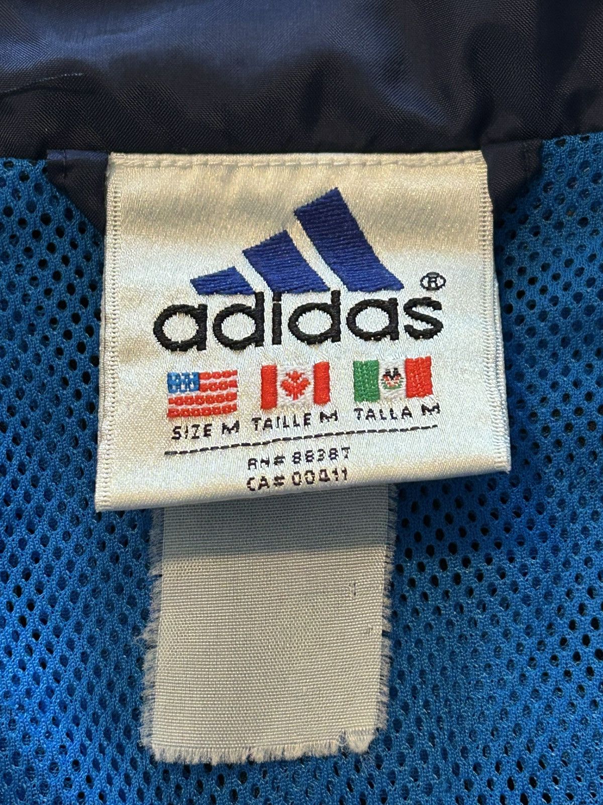 Adidas Vintage Adidas windbreaker 90s Size US M / EU 48-50 / 2 - 9 Thumbnail