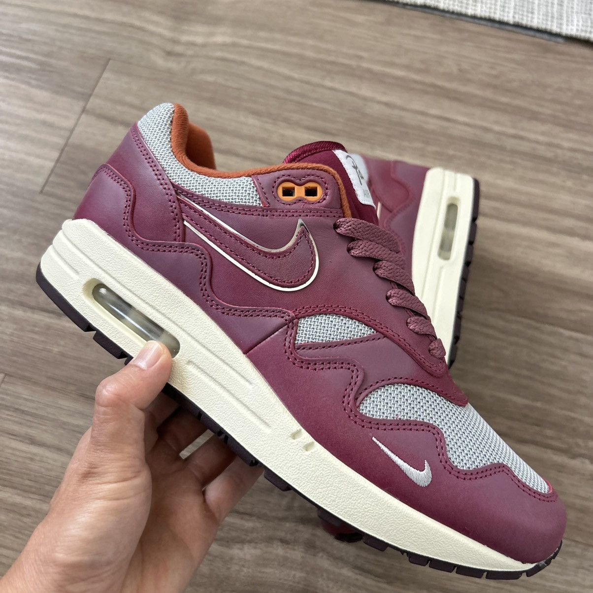 Nike × Patta 2021 Nike Air Max 1 Patta ‘Rush Maroon’ sz 8M Size US 8 / EU 41 - 2 Thumbnail
