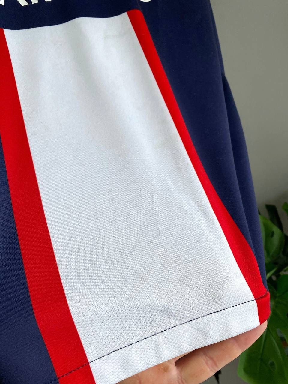Nike PSG Paris Saint Germain 2022/23 Home Soccer Jersey, Size M Size US M / EU 48-50 / 2 - 8 Thumbnail