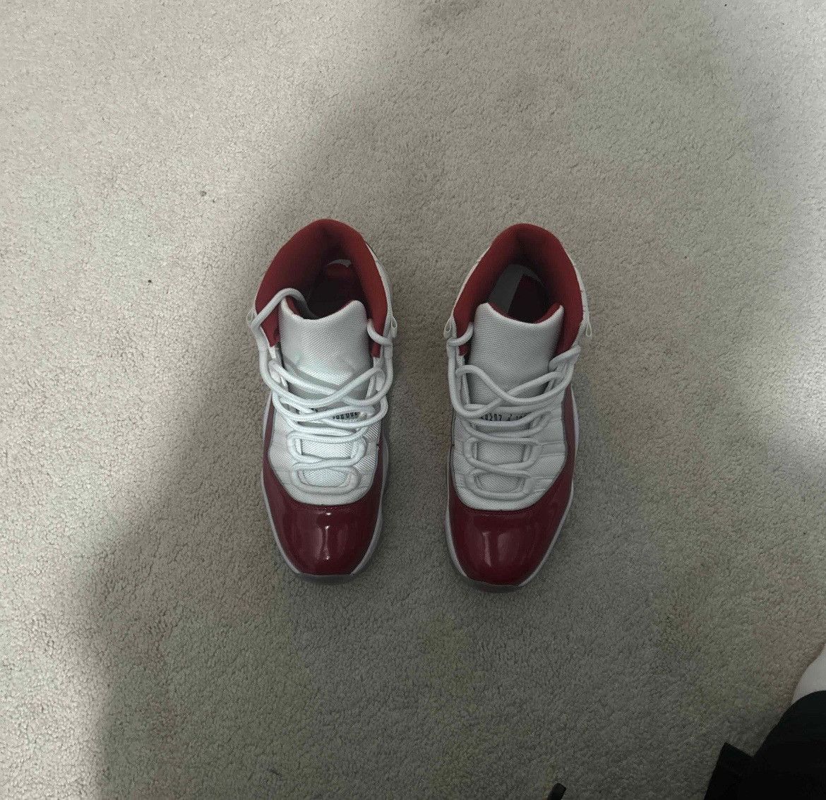 Jordan Brand Jordan 11 Cherry Size US 10 / EU 43 - 4 Thumbnail