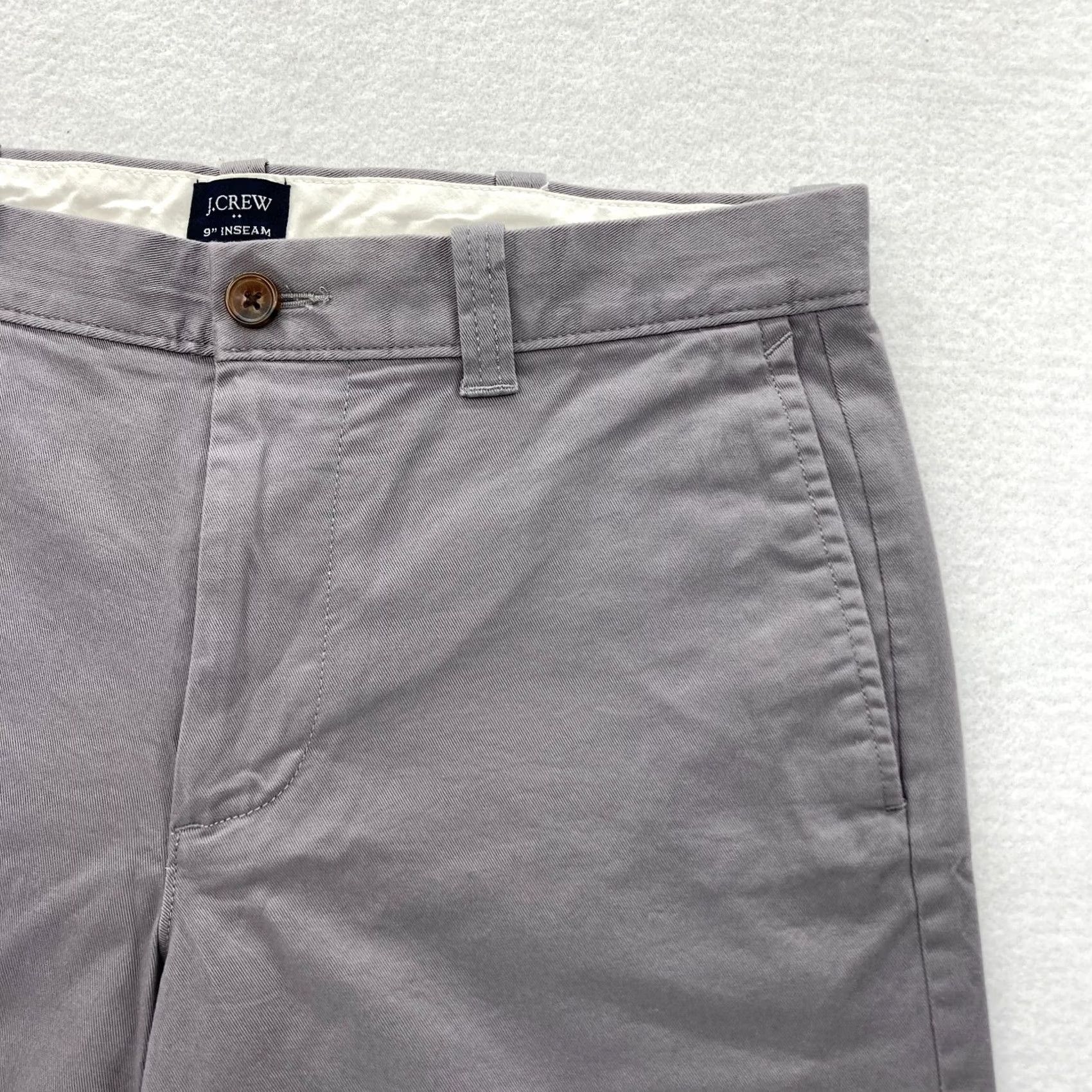 J.Crew J.Crew Shorts Women's 30 Gray Stretch Flat Front Chino 5" Inseam Preppy Size 30" / US 8 / IT 44 - 3 Thumbnail
