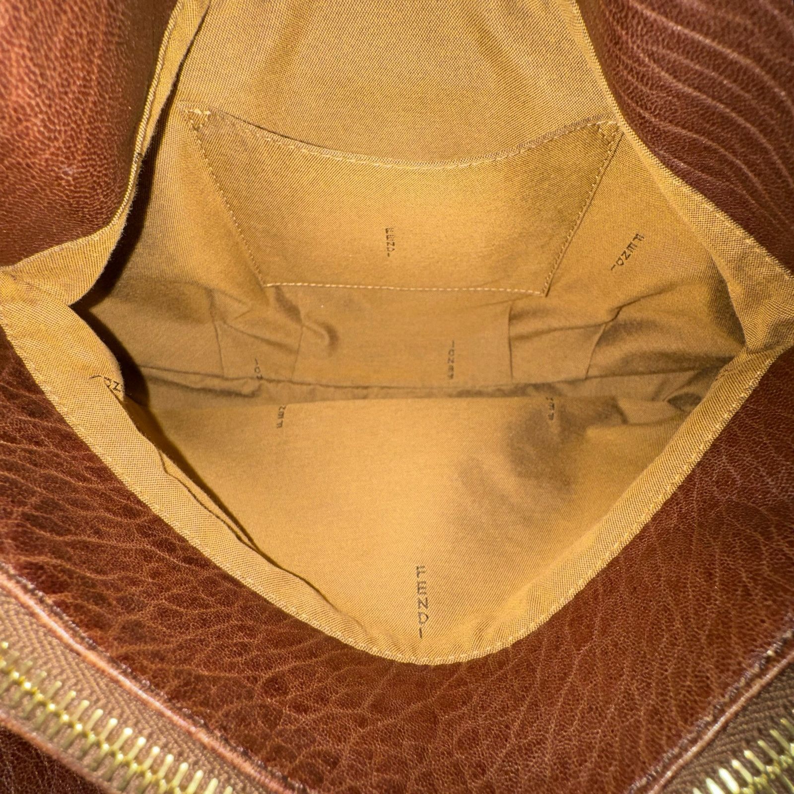 Fendi Fendi Mia Leather Shoulder Bag Size ONE SIZE - 8 Thumbnail