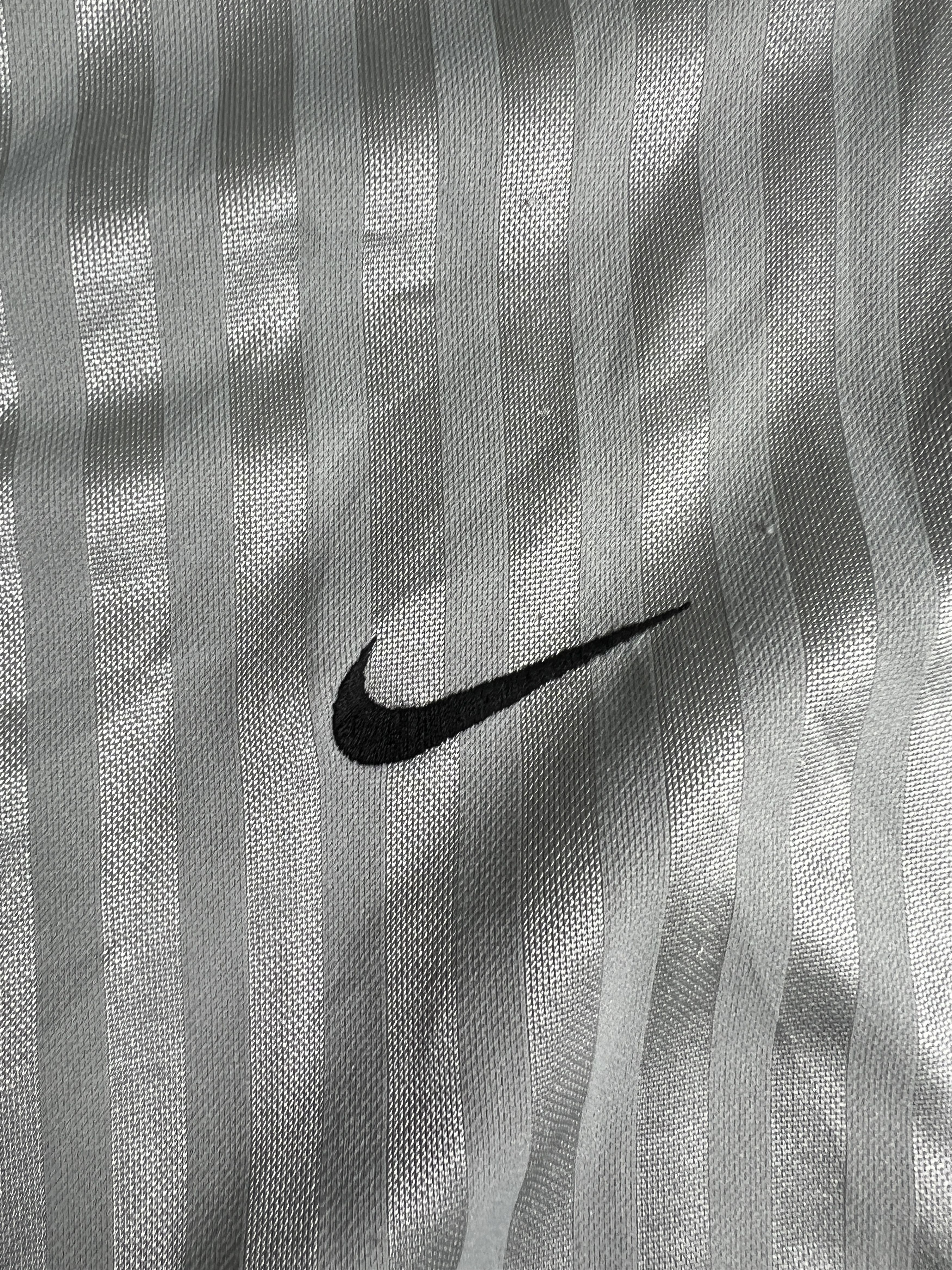 Nike Vintage Nike Y2K Track Jacket (XXL) JKA025 Size US XXL / EU 58 / 5 - 2 Thumbnail