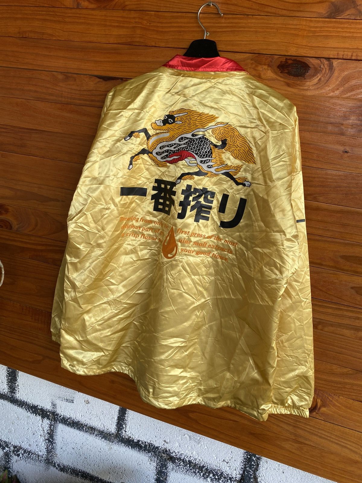Japanese Brand Kirin Ichiban Promotional Gold Jacket Vintage Japanese Beer Size US XL / EU 56 / 4 - 10 Thumbnail