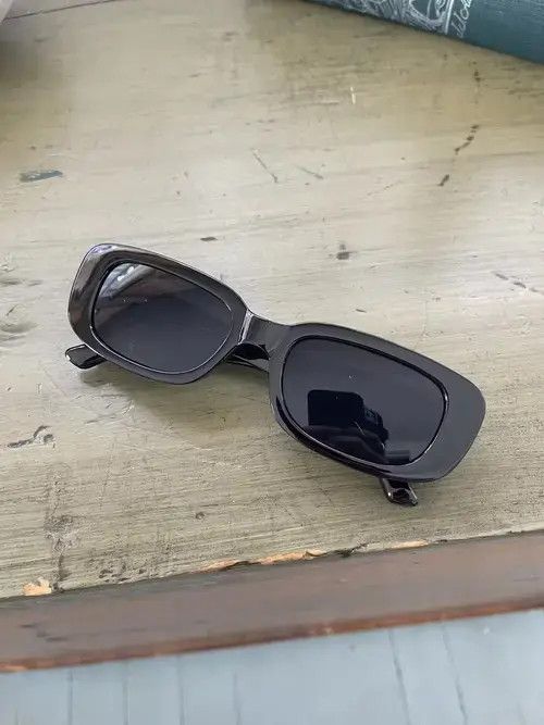 Vintage Y2K Sunglasses Size ONE SIZE - 3 Thumbnail