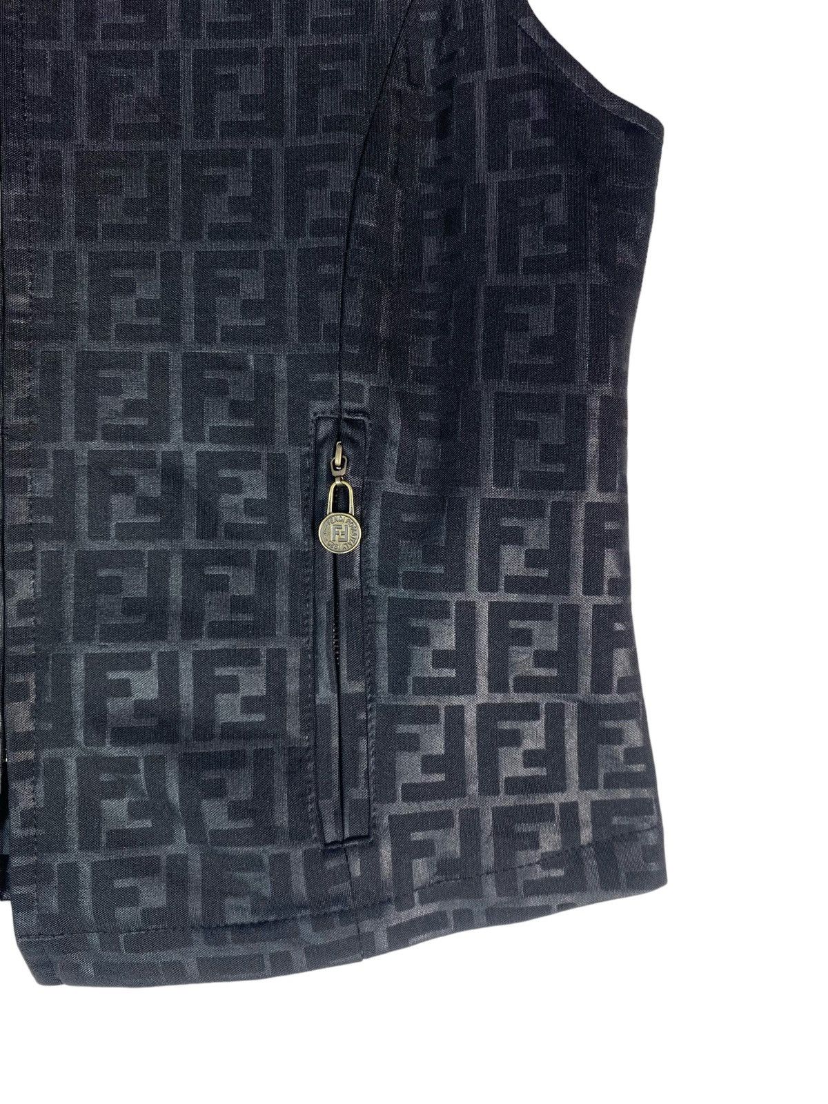 Fendi Vtg 90s FENDI Zucca full monogram logo vest jacket Size US M / EU 48-50 / 2 - 2 Thumbnail