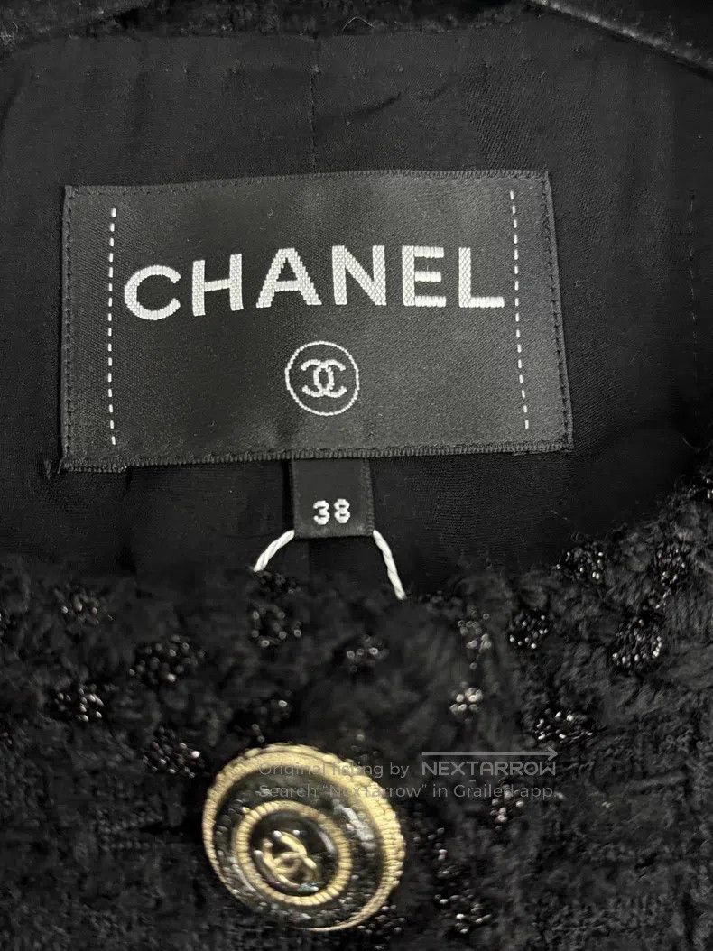 Chanel Chanel Two-pocket small black coat Size XS / US 0-2 / IT 36-38 - 4 Thumbnail