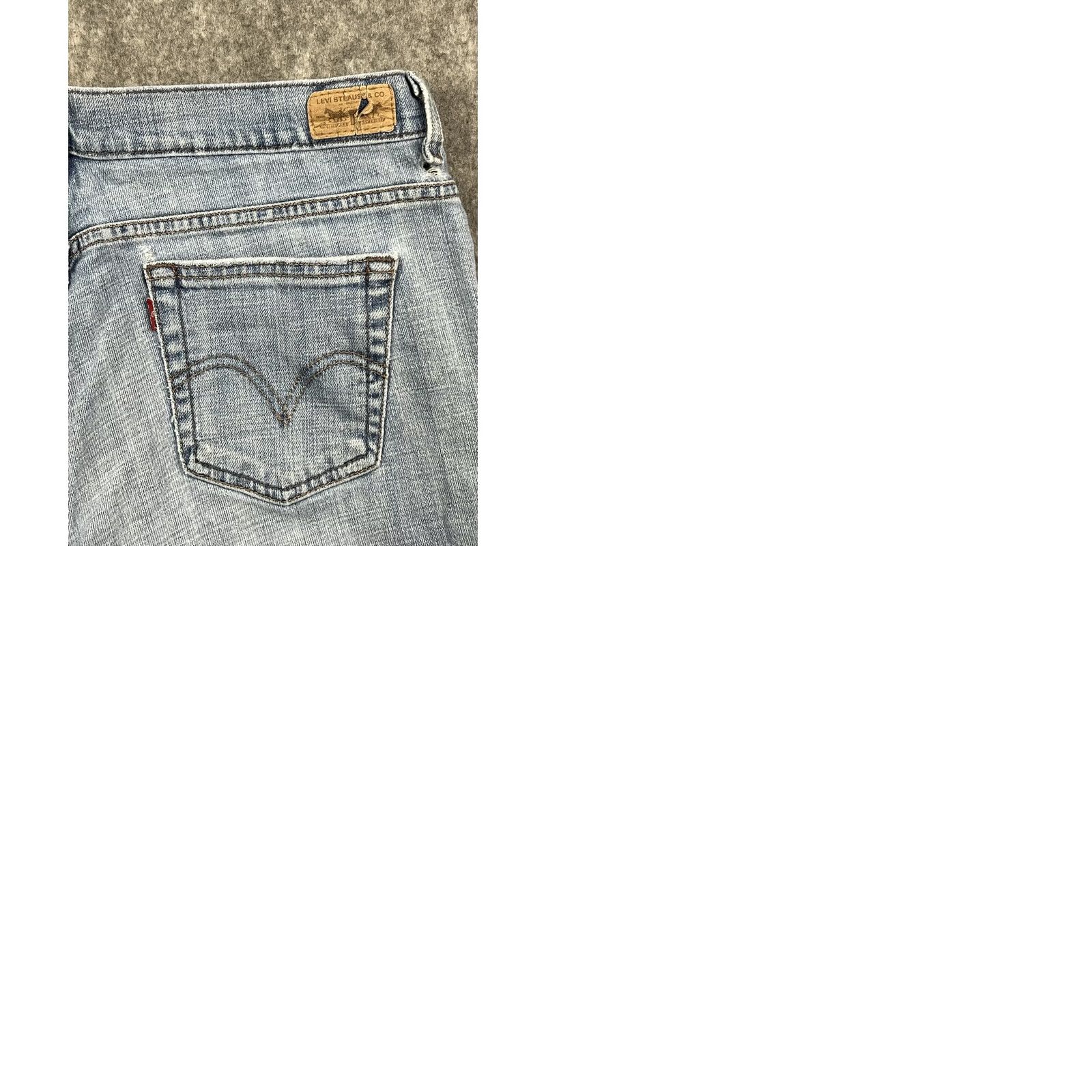 Levi's Levi's 505 Jeans Womens Regular Fit Straight Light Wash Distressed Size 12S, 29 in Inseam, Denim, 100% Cotton, Button Zip, Mid Rise, USA 90s Y2K Theme Size 34" / US 12 / IT 48 - 9 Thumbnail