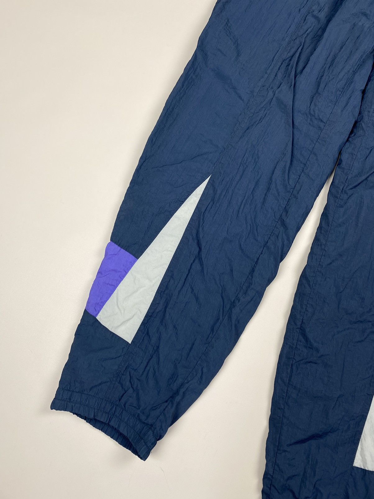 Nike Nike vintage men’s nylon track pants size M Size US 32 / EU 48 - 9 Thumbnail