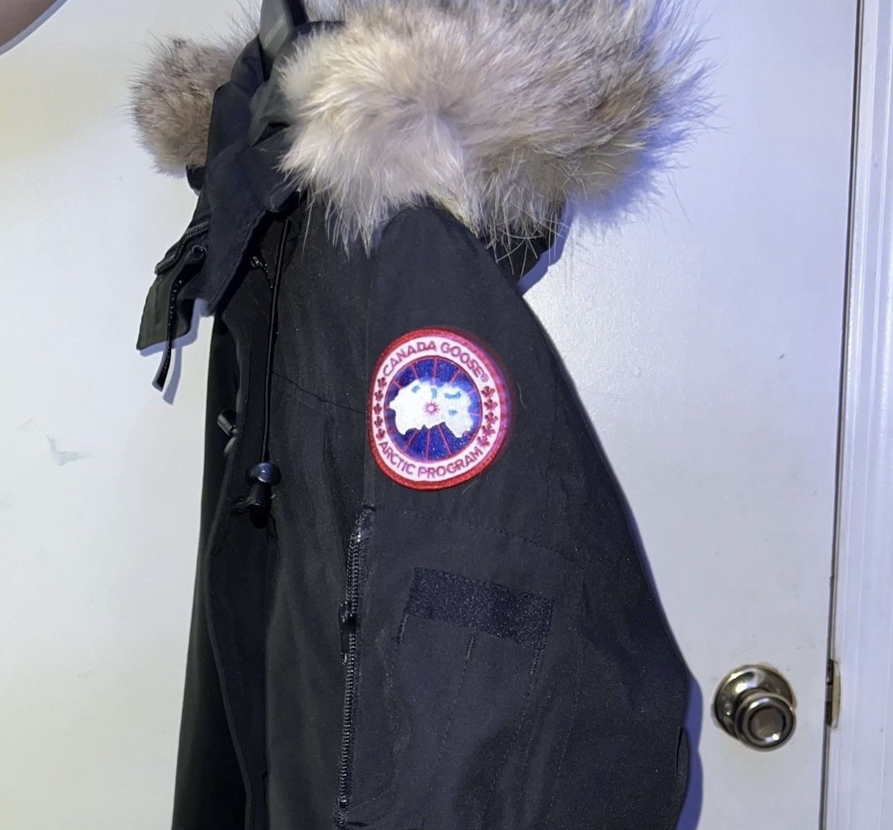 Canada Goose Montebello Parka Size M / US 6-8 / IT 42-44 - 8 Thumbnail