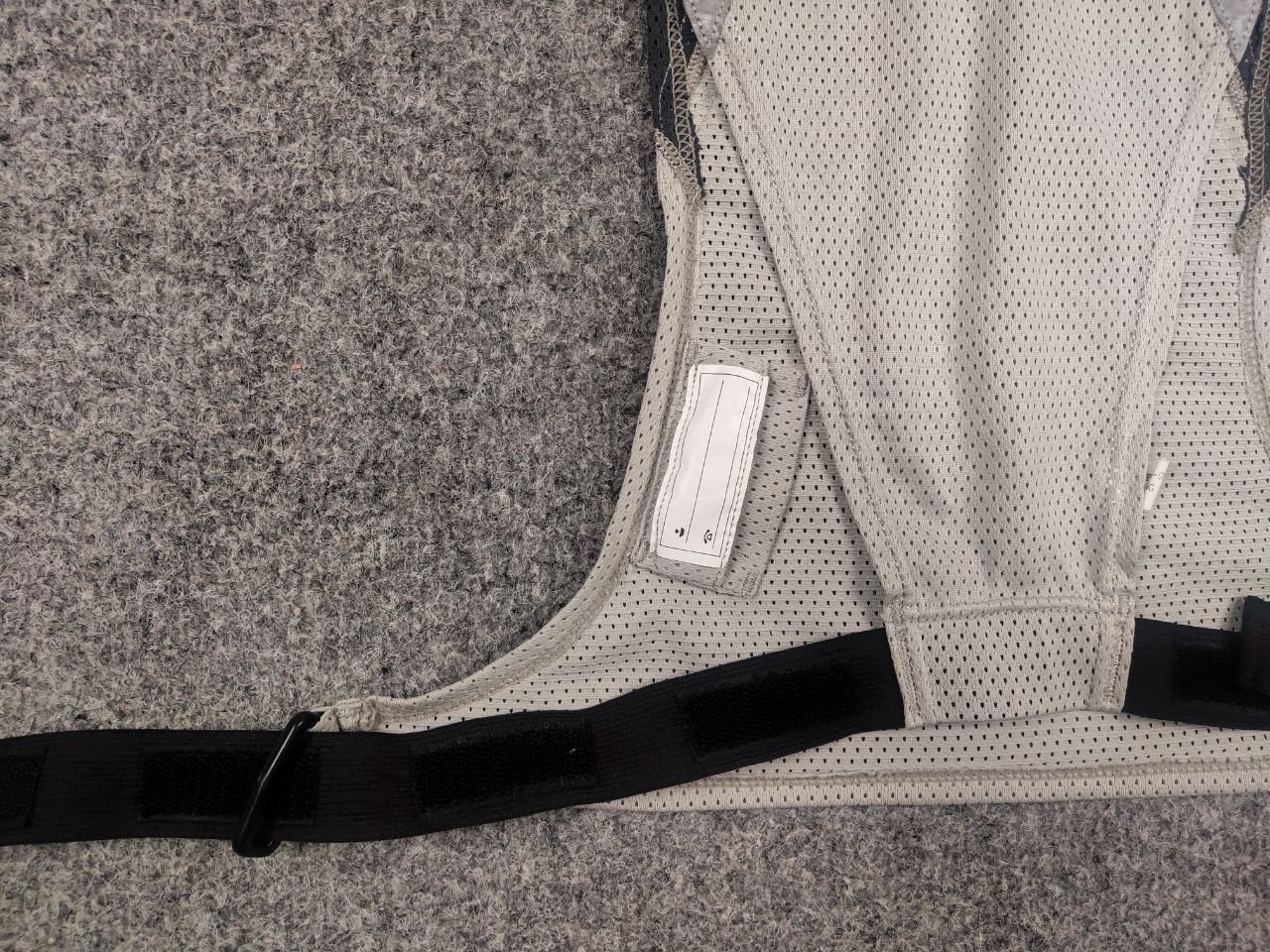 Nike Vintage Nike Running Vest Gray tones Reflective Y2K Style Size US M / EU 48-50 / 2 - 11 Thumbnail