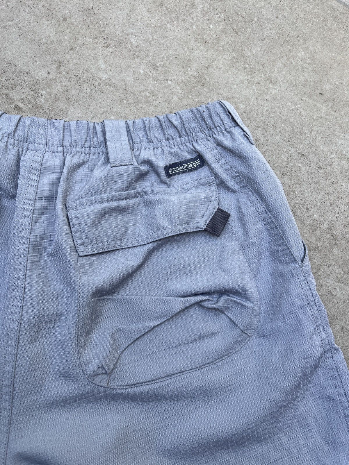 Nike ACG Nike ACG Shorts Cargo Multipockets Y2K Size US 30 / EU 46 - 5 Thumbnail