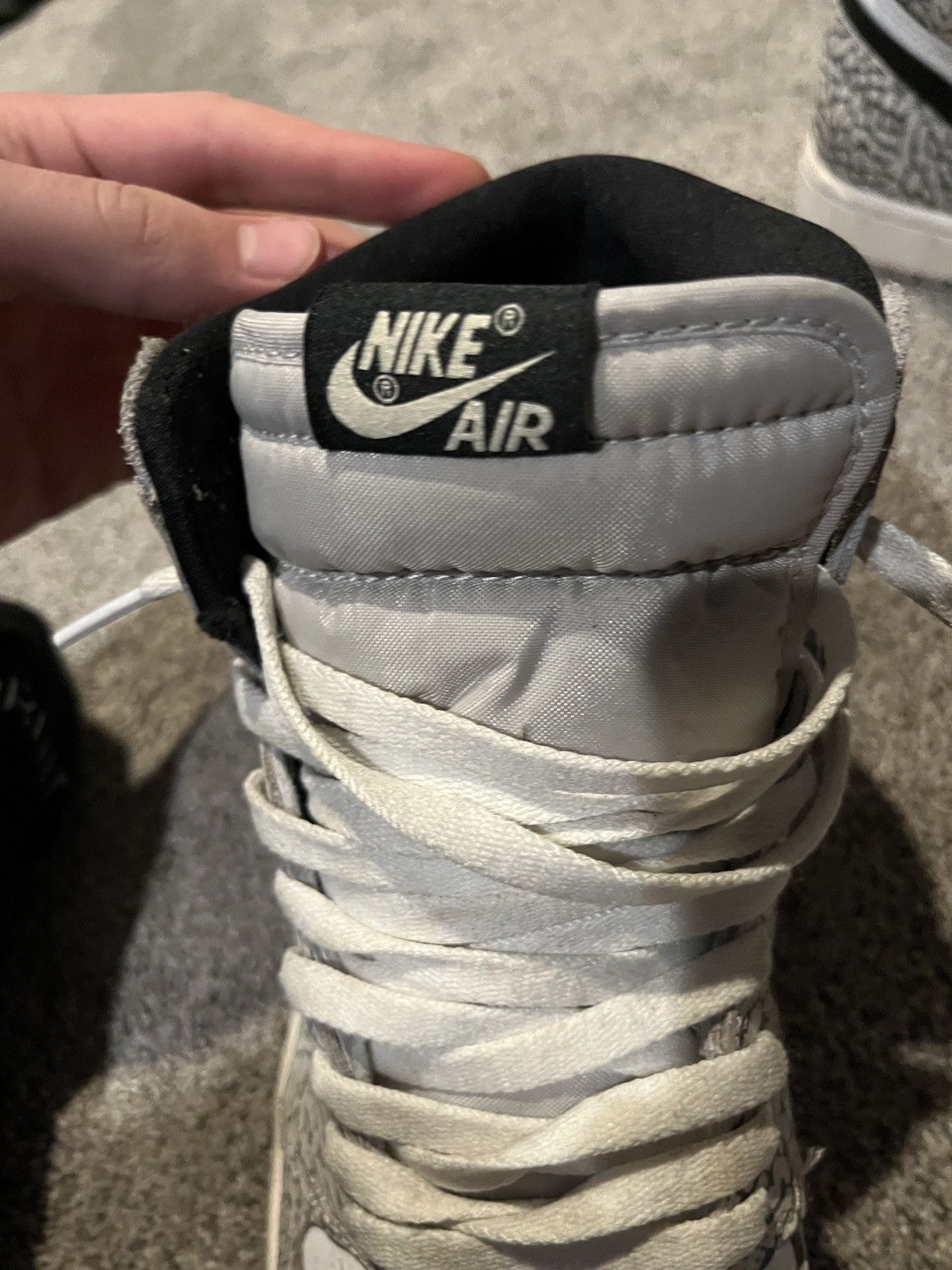 Jordan Brand Air Jordan High Retro White Cement Size 8.5 Size US 8.5 / EU 41-42 - 2 Thumbnail