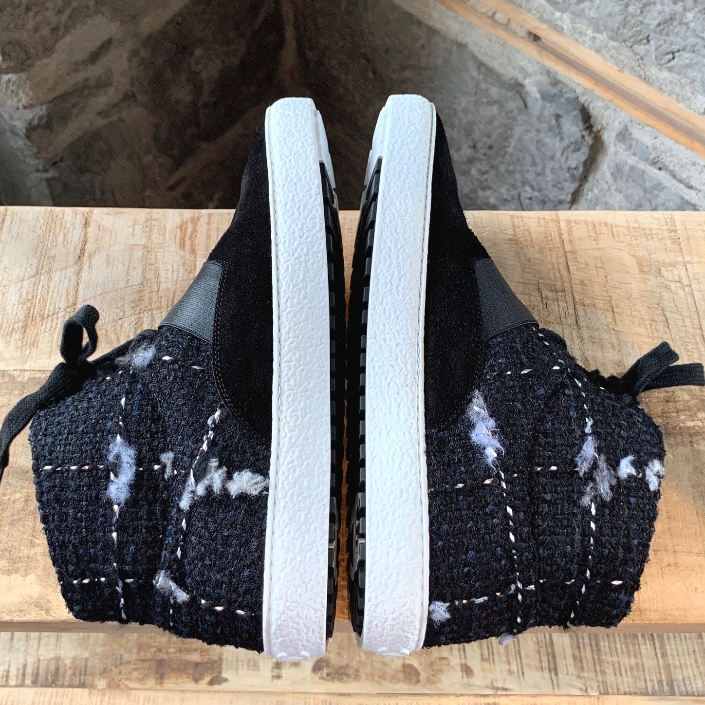 Chanel Chanel Black Suede Tweed Desert High-top Sneakers Size US 9 / EU 42 - 11 Thumbnail