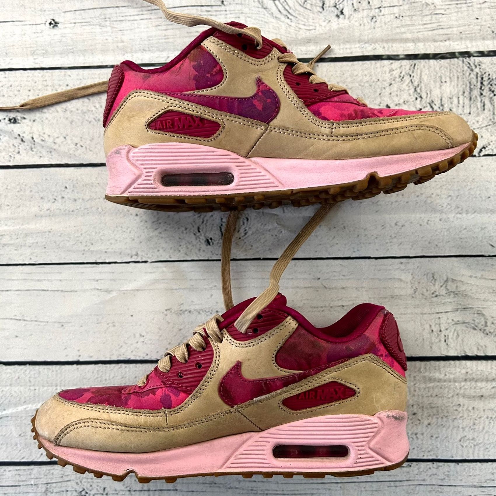 Nike Nike Air Max 90 Denise Eva Liberty of London US Womens 6 Sneakers - Multicolor 2012 - Nike Air Max - London Theme - Womens Shoes Size US 6 / IT 36 - 2 Thumbnail