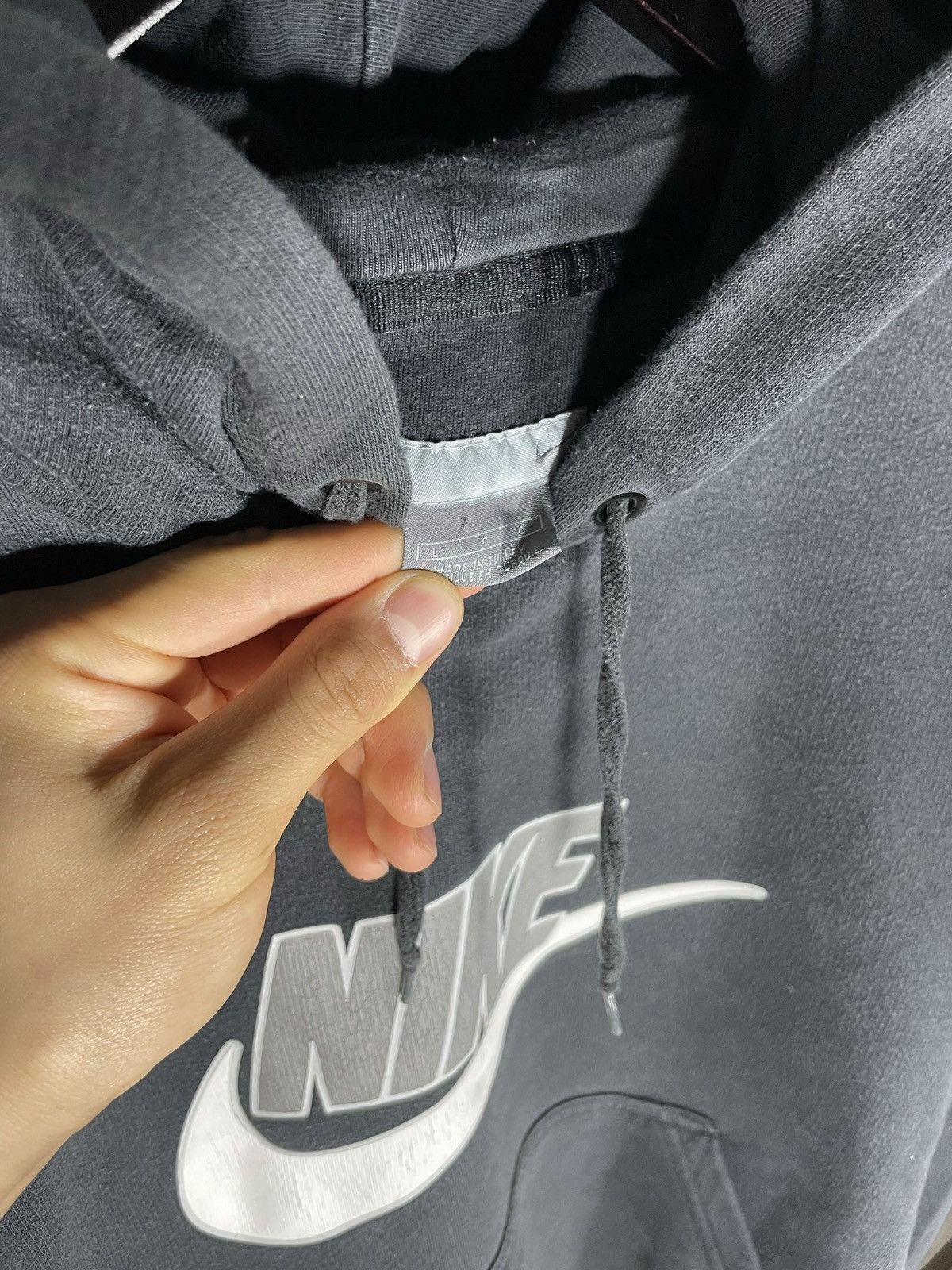 Nike × Vintage Vintage Y2K Nike Center Swoosh Logo Black Hoodie Size US L / EU 52-54 / 3 - 2 Thumbnail