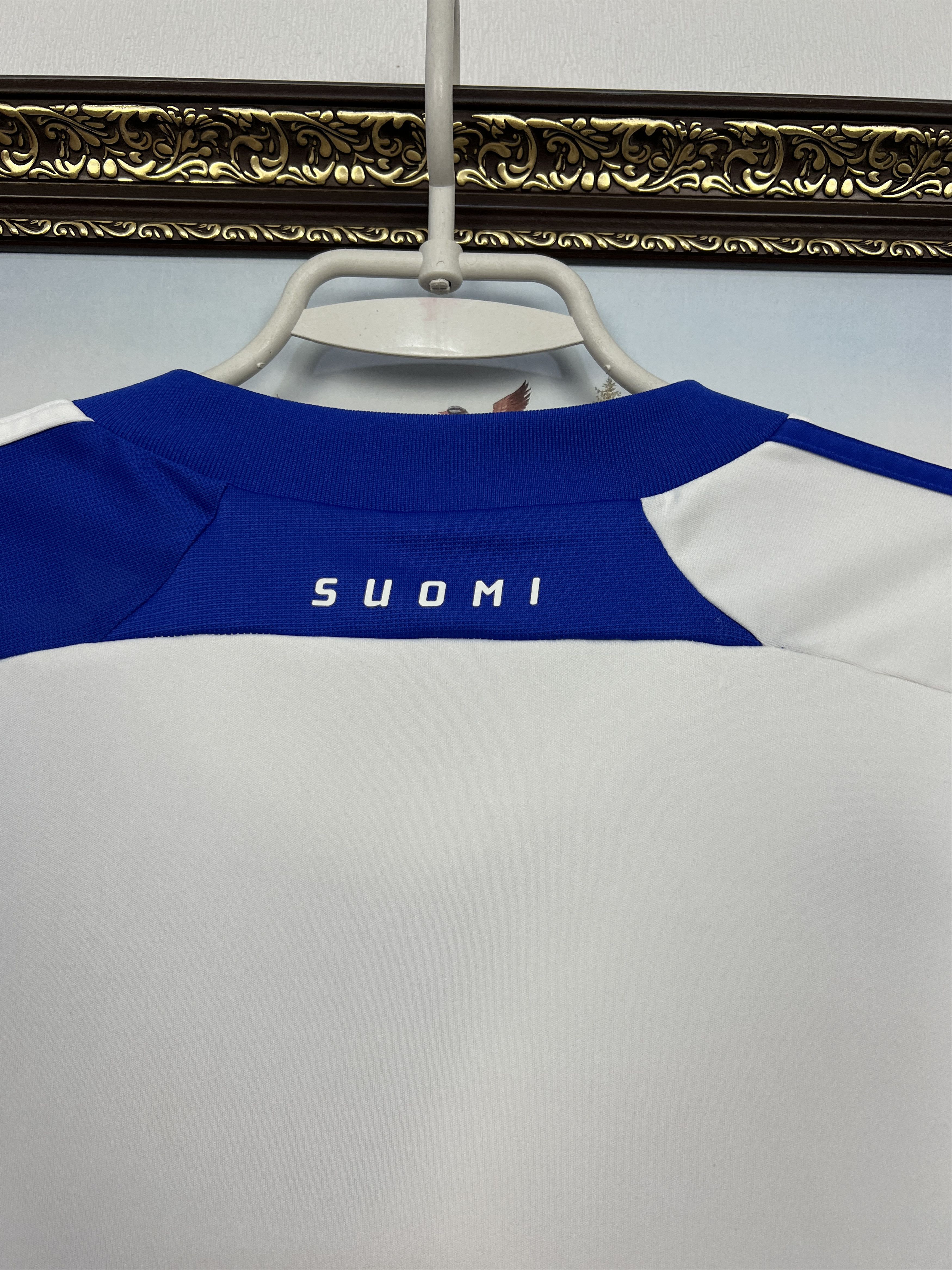 Adidas Finland Home football shirt 2010 Soccer Adidas Jersey Mens Size US XL / EU 56 / 4 - 13 Thumbnail
