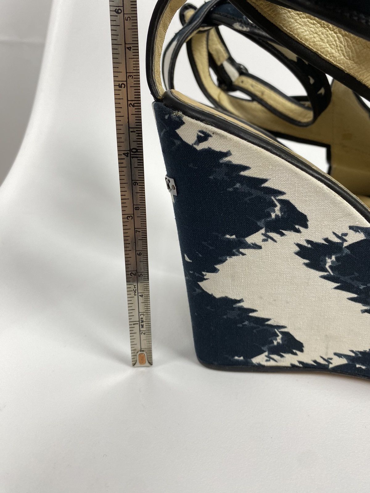 Costume National CNC Costume National Sandals Wedges Printed size 37 Size US 7 / IT 37 - 14 Thumbnail