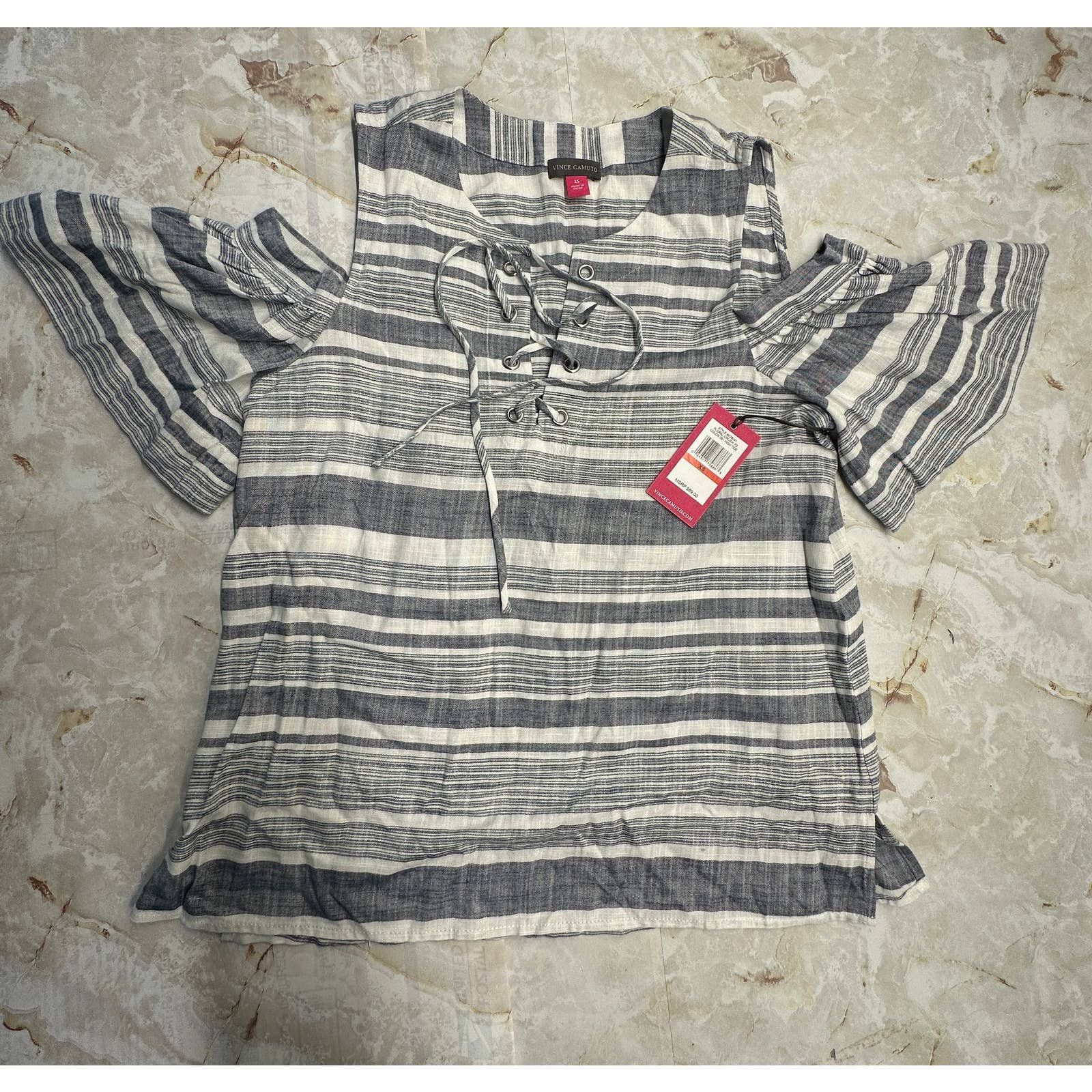 Vince Camuto Vince Camuto high tide open shoulder cut-out blouse size XS Size XS / US 0-2 / IT 36-38 - 1 Thumbnail