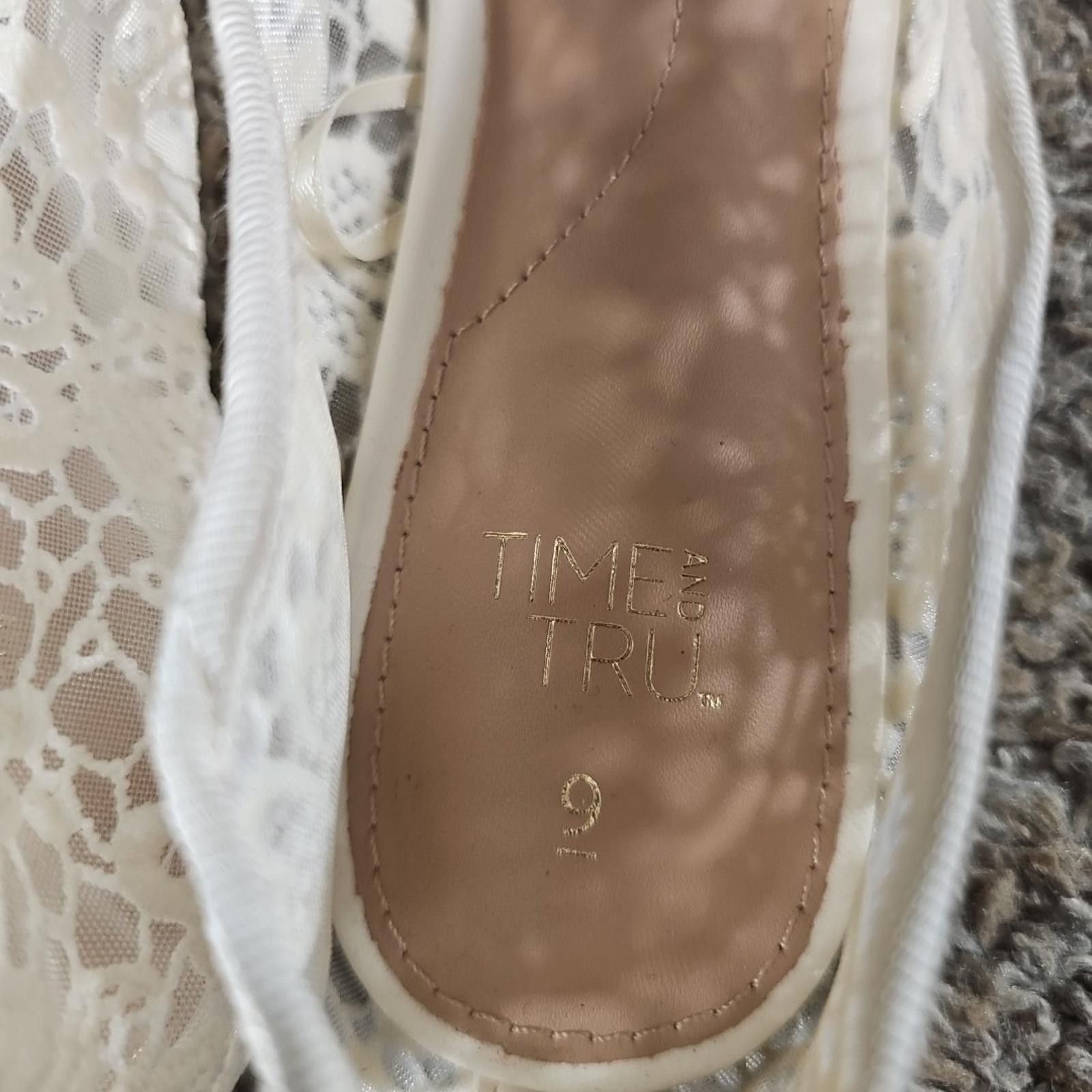 Other Time And Tru Sz 9 White Slip On Lace Loafer Shoes Size US 9 / IT 39 - 5 Thumbnail