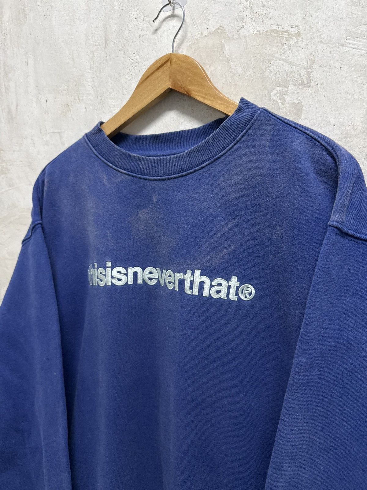 thisisneverthat Sun Faded thisisneverthat Script Crewneck Size US M / EU 48-50 / 2 - 3 Thumbnail