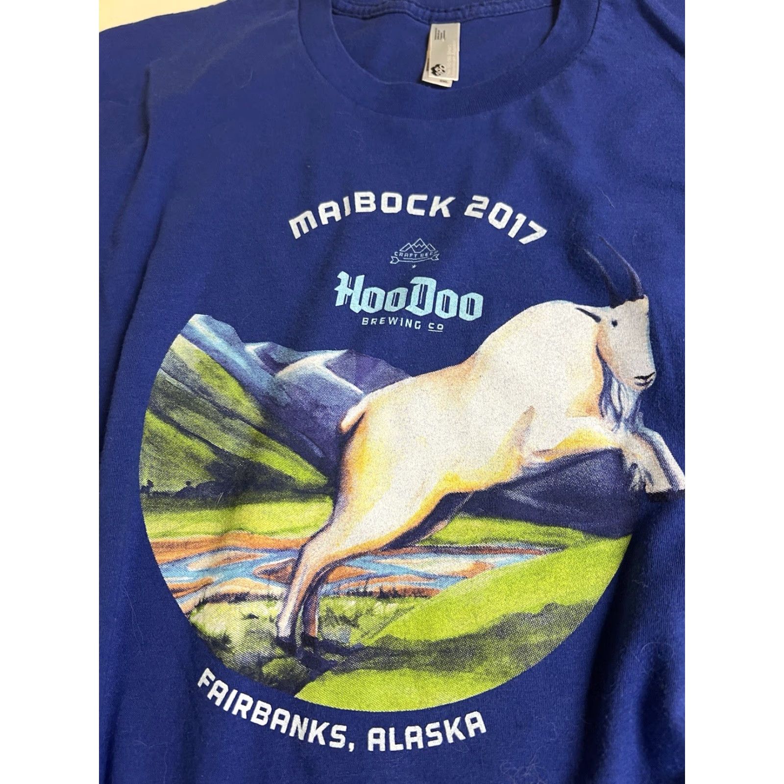 American Apparel HooDoo Brewing Co. Beer T Shirt 2XL Blue Maibock Mountain Goat Men T-Shirt Alaska Vintage No (adjust: but vintage no) Size US XXL / EU 58 / 5 - 3 Thumbnail