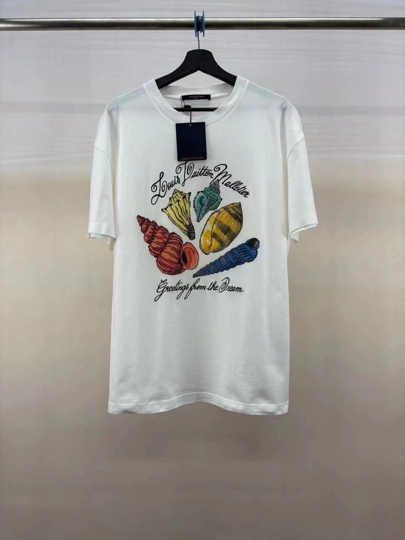 Louis Vuitton Louis Vuitton Short Sleeve T-Shirt with Seashells- DMC Size US L / EU 52-54 / 3 - 1 Thumbnail
