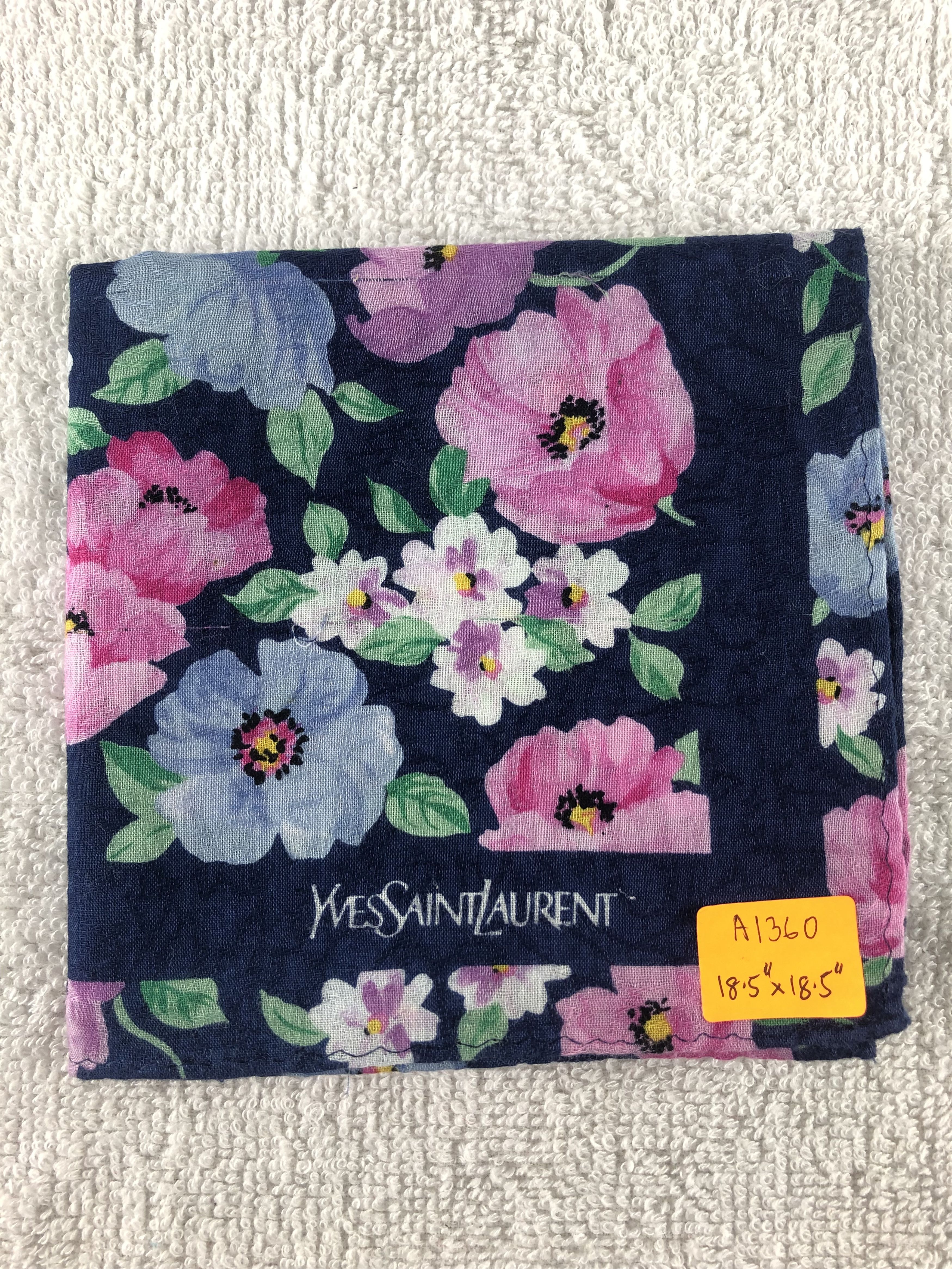 Yves Saint Laurent Yves Saint Laurent Handkerchief / Bandana / Neckerchief Size ONE SIZE - 6 Thumbnail