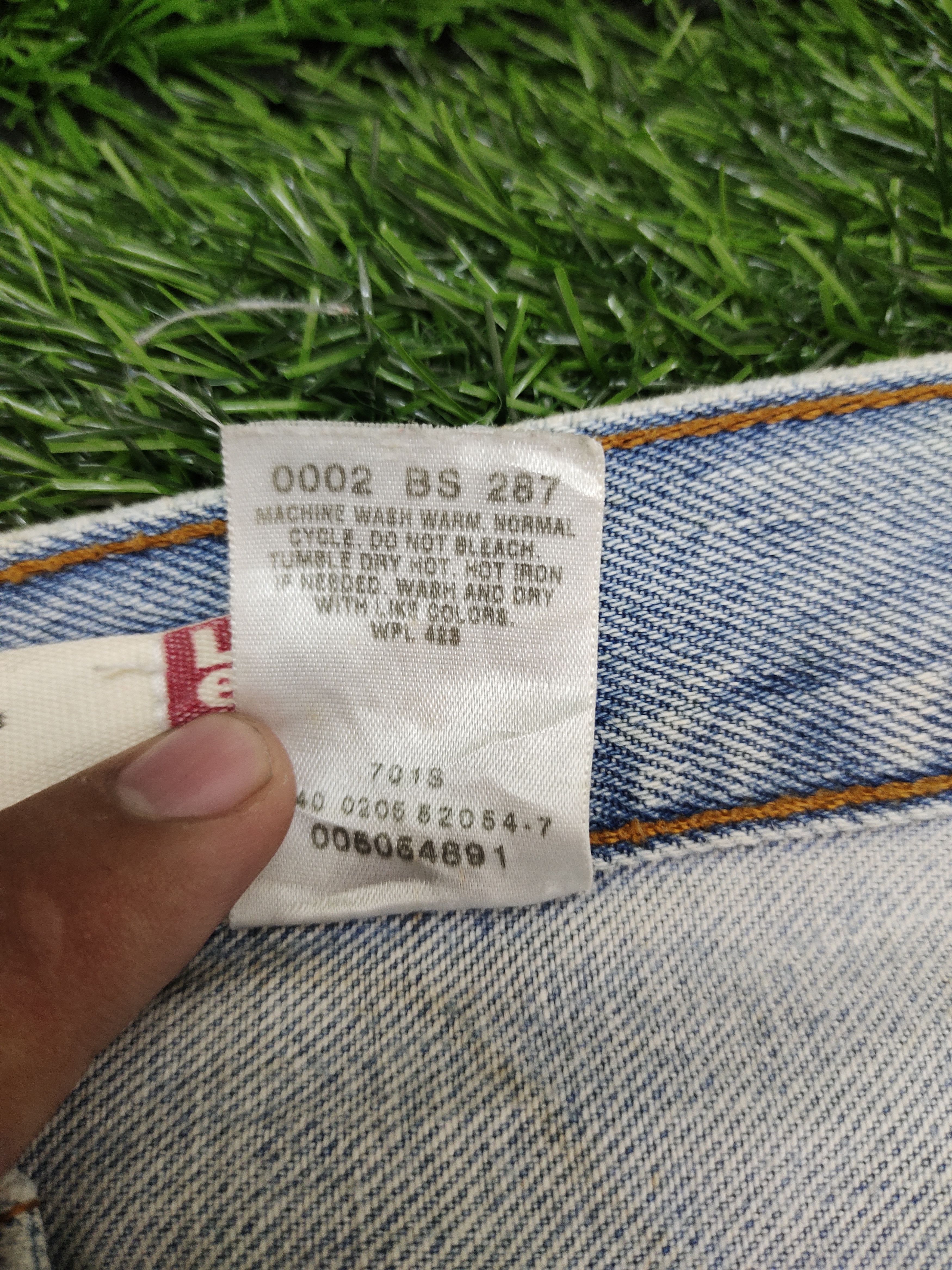 Levi's Size 33x32 Vintage Levis 505 Light Wash Jeans Regular Fit Size US 33 - 20 Thumbnail