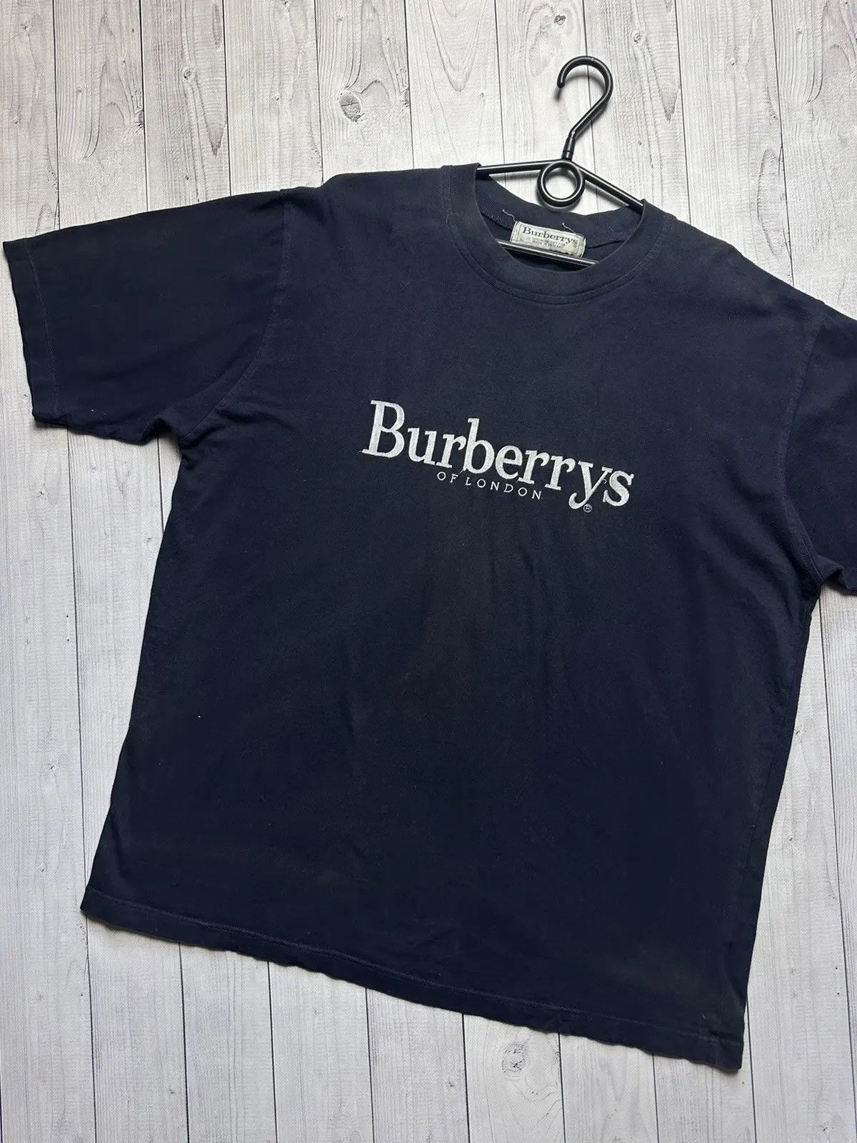 Burberry Vintage Burberrys logo tee size L distressed Size US L / EU 52-54 / 3 - 2 Thumbnail