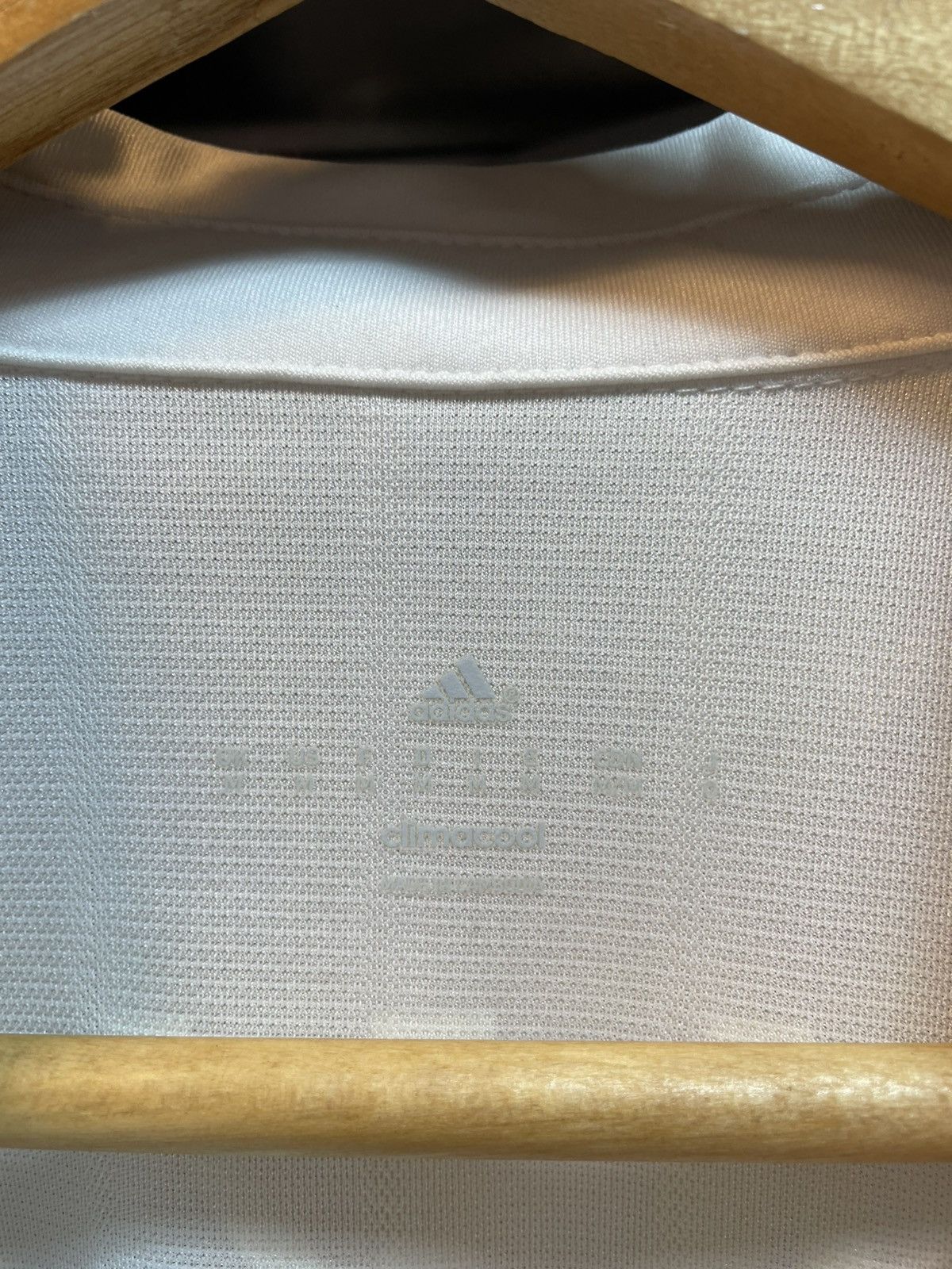 Adidas 2016-2017 AC Milan Away Kit KAKA 22 Size US S / EU 44-46 / 1 - 4 Thumbnail