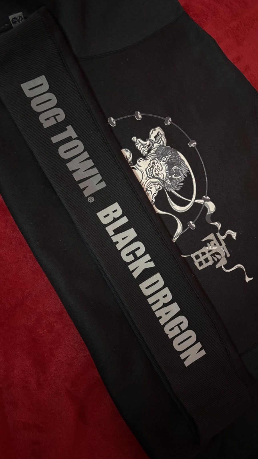 Dogtown DogTown Black Dragon Sweatshirt Size US XL / EU 56 / 4 - 1 Thumbnail