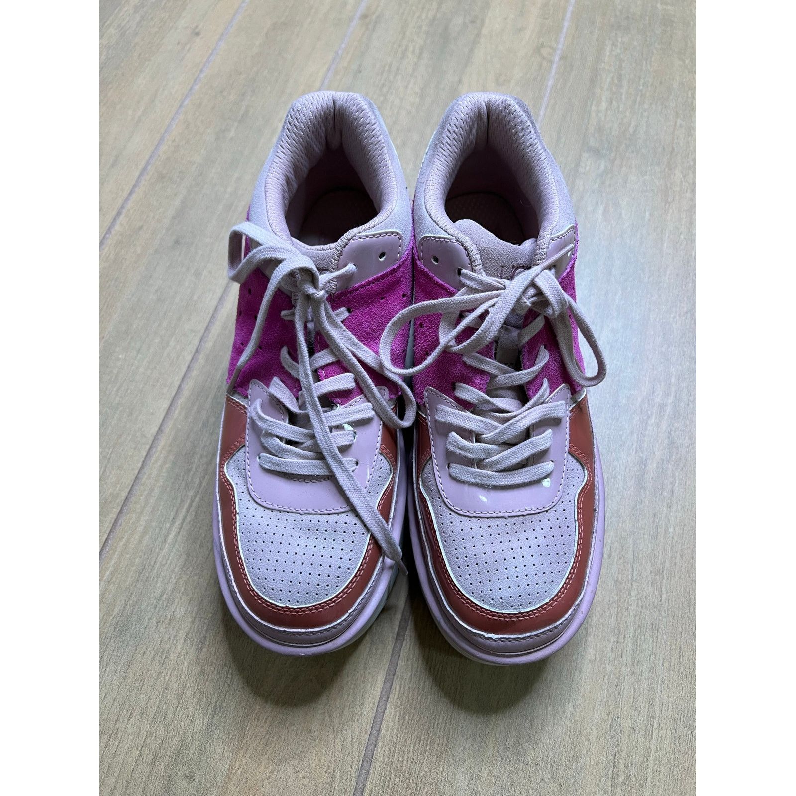 Ugg UGG Platform Sneakers Pink Suede Leather Chunky Womens Sz 9 Size US 9 / IT 39 - 5 Thumbnail