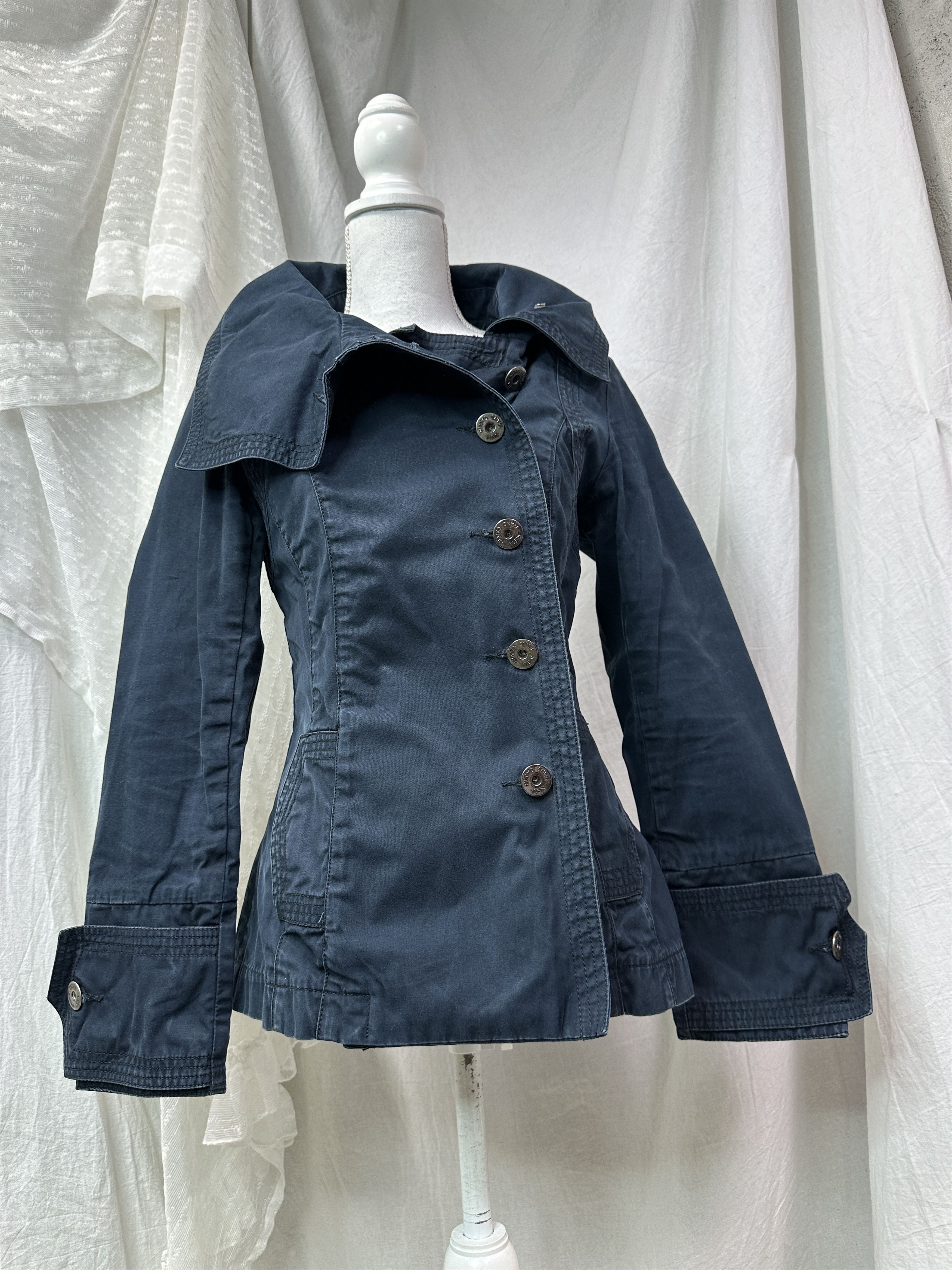 Calvin Klein Vintage Asymmetrical Big Collar Calvin Klein Military Blazer Size M / US 6-8 / IT 42-44 - 1 Thumbnail