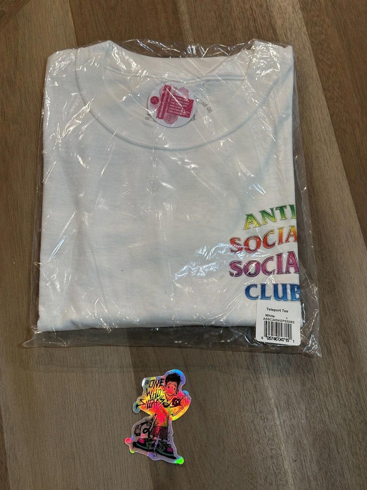 Anti Social Social Club Anti Social Social Club Teleport Gradient Tee Size Large Size US L / EU 52-54 / 3 - 4 Thumbnail