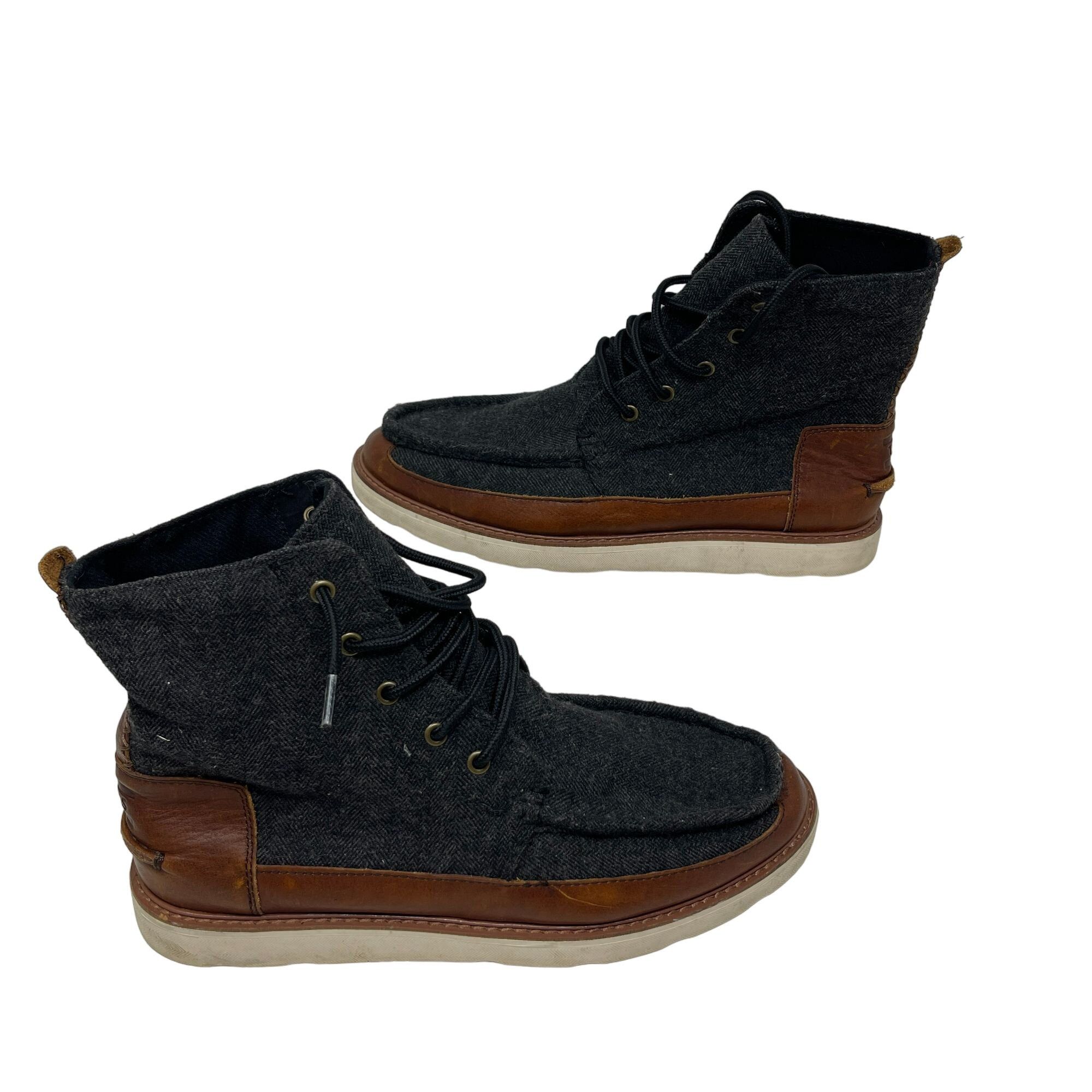 Toms searcher sales