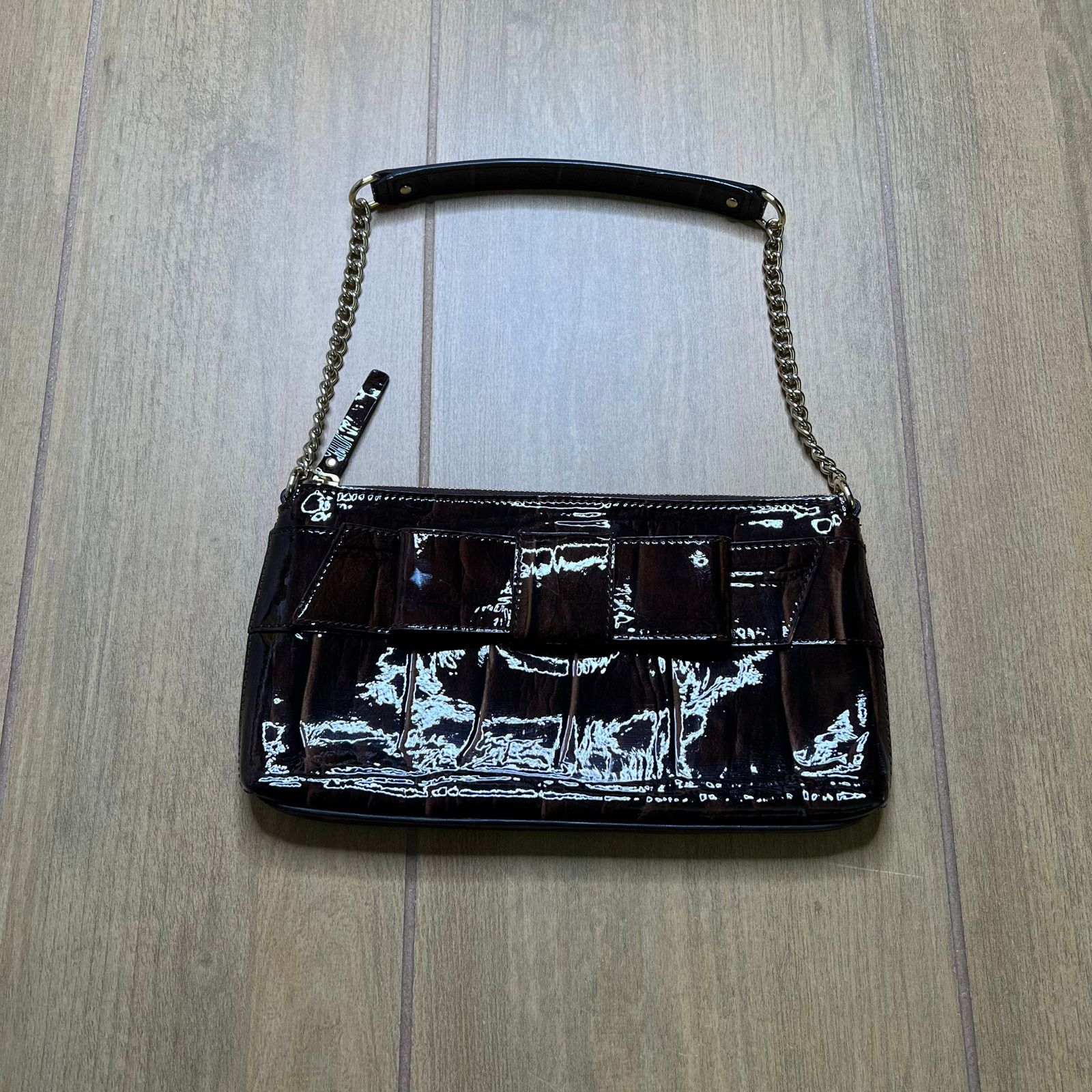 Kate Spade Y2K Kate Spade Brown Patent Leather Bow Bag Small Boho Size ONE SIZE - 9 Thumbnail