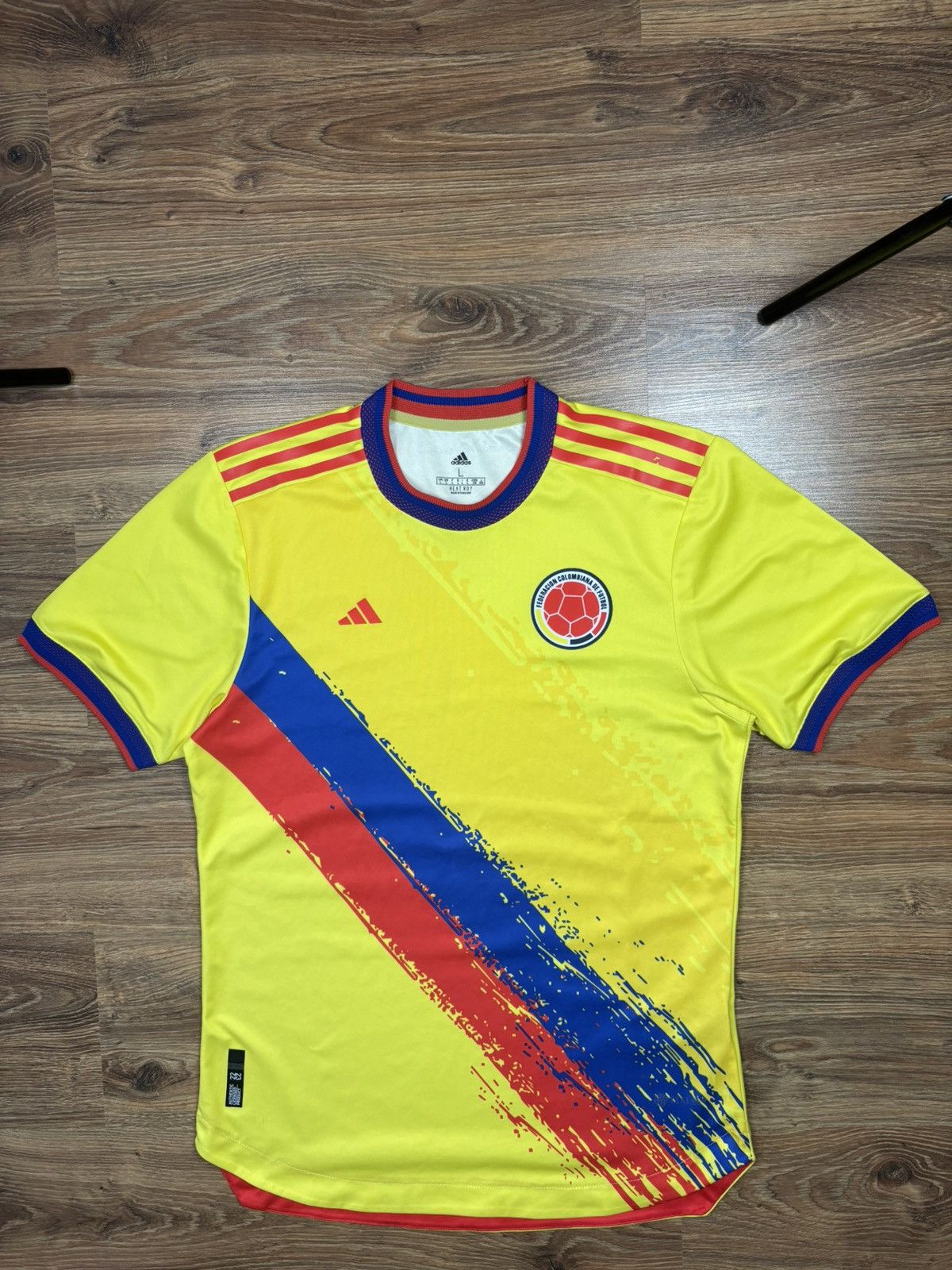Adidas Adidas Colombia 2022 World Cup Special Version Soccer Jersey Size US L / EU 52-54 / 3 - 1 Thumbnail