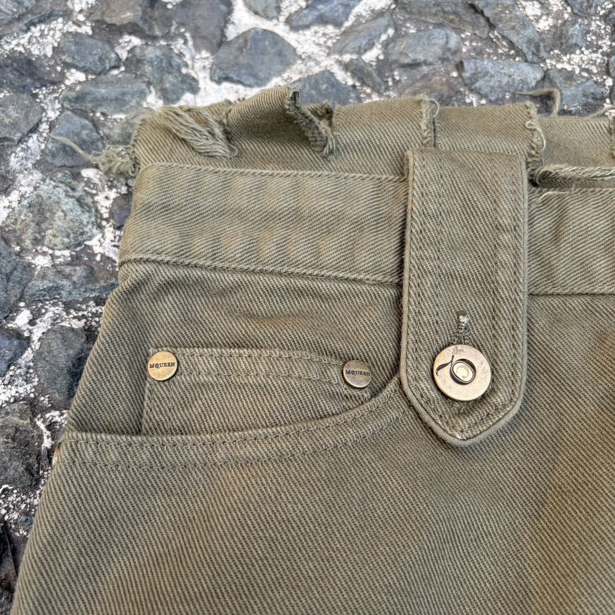 Alexander McQueen Vintage Alexander Mcqueen Olive Frayed Skirt 2002 Size 28" / US 6 / IT 42 - 4 Thumbnail