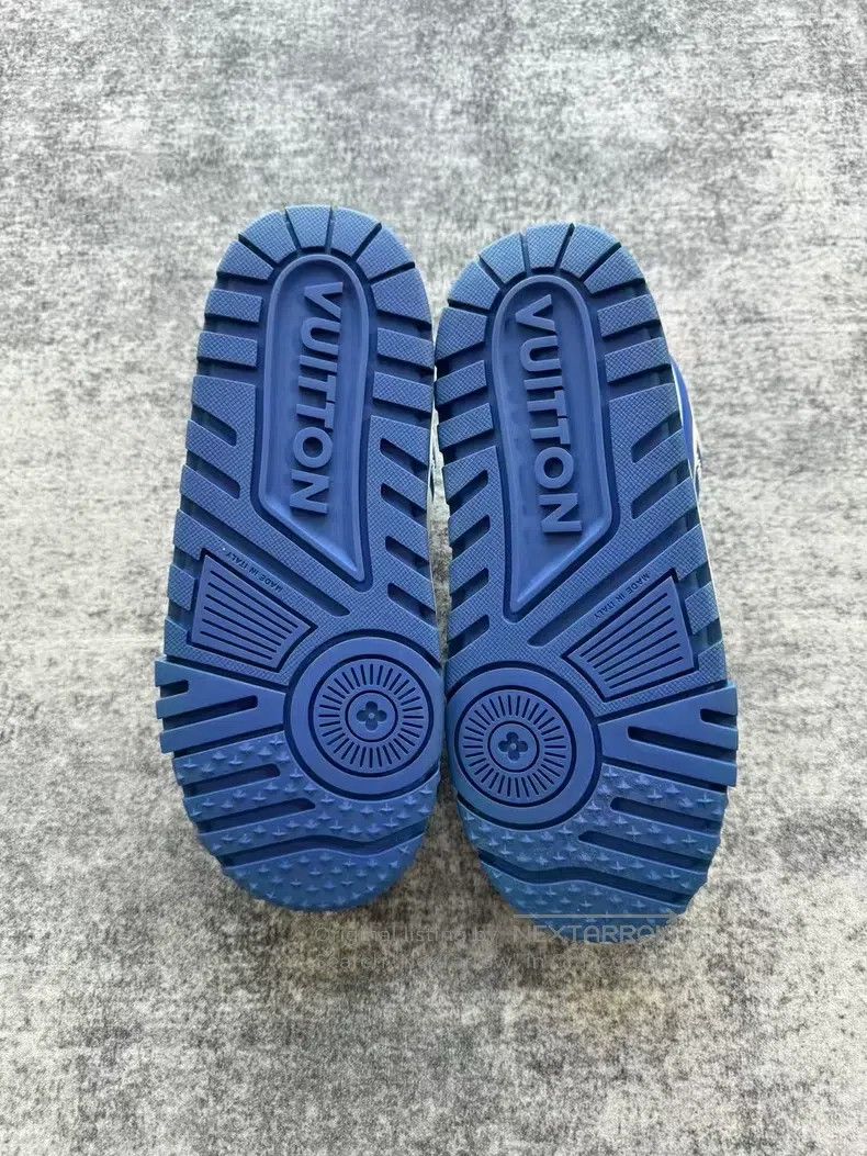 Louis Vuitton Louis Vuitton White and Blue Fat Ding Trainer shoes Size US 9 / EU 42 - 4 Thumbnail