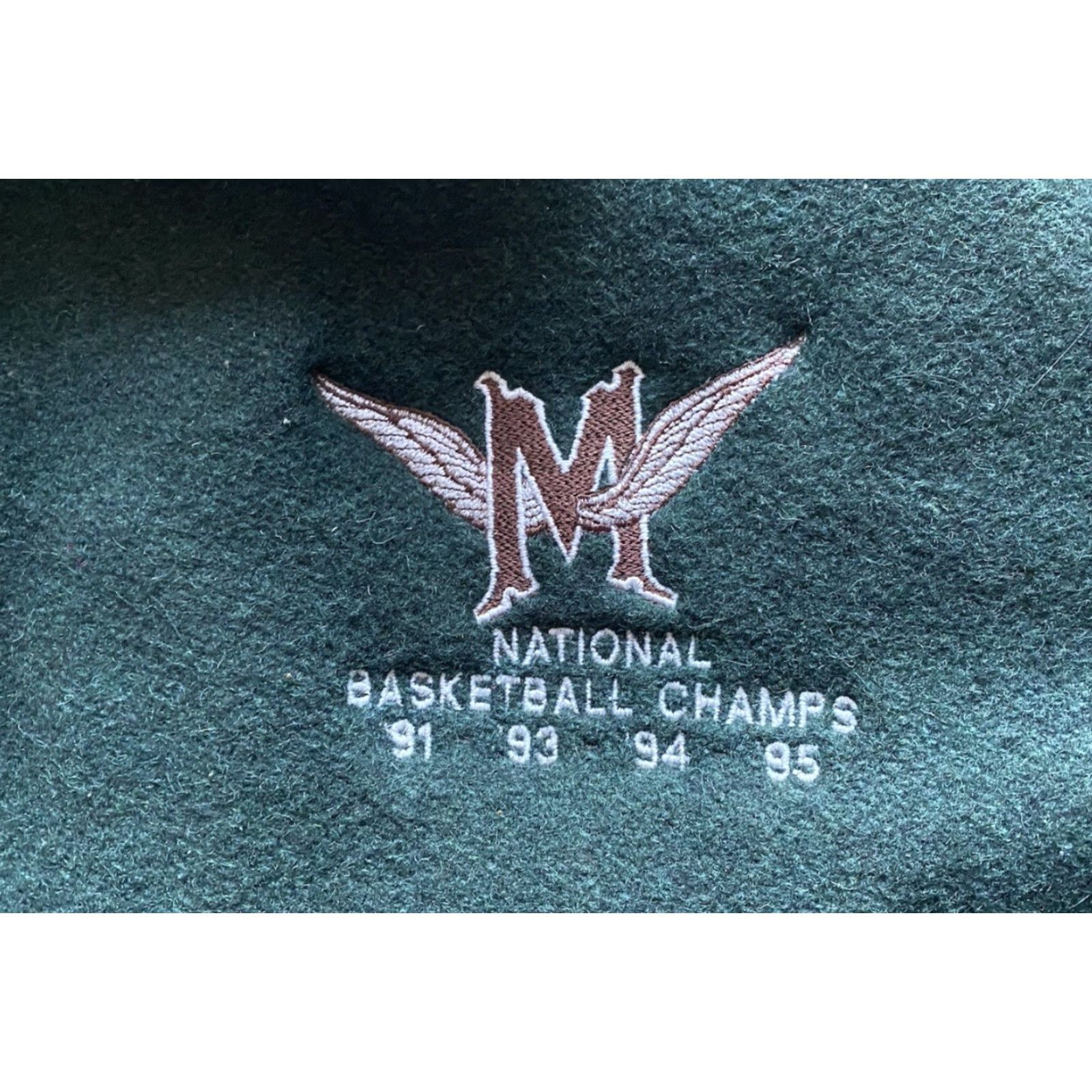 Holloway VINTAGE Multnomah Athletic Club Logo Basketball Champs 1991-1995 Holloway Men 2XL Jacket Size US XXL / EU 58 / 5 - 2 Thumbnail