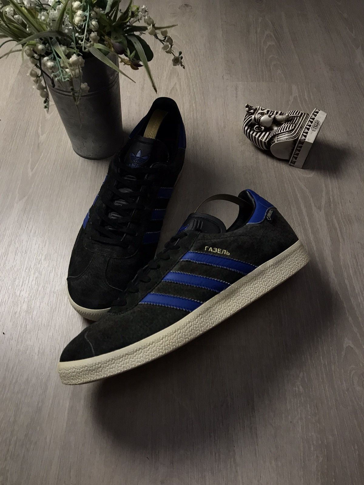 Adidas Original Gore-tex “Core Black”