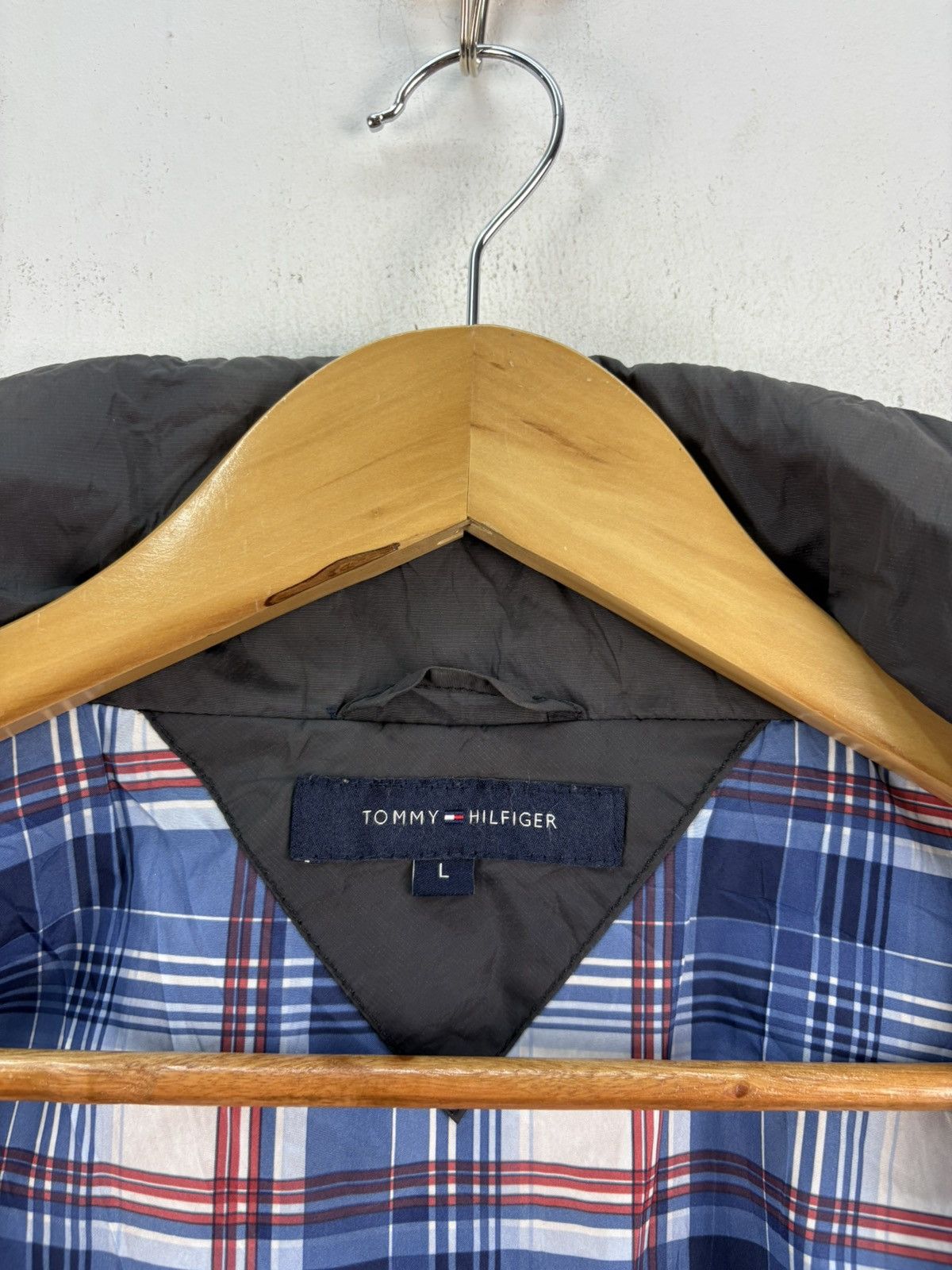 Tommy Hilfiger Vintage Tommy Hilfiger Tactical Nylon Jacket Size US L / EU 52-54 / 3 - 3 Thumbnail